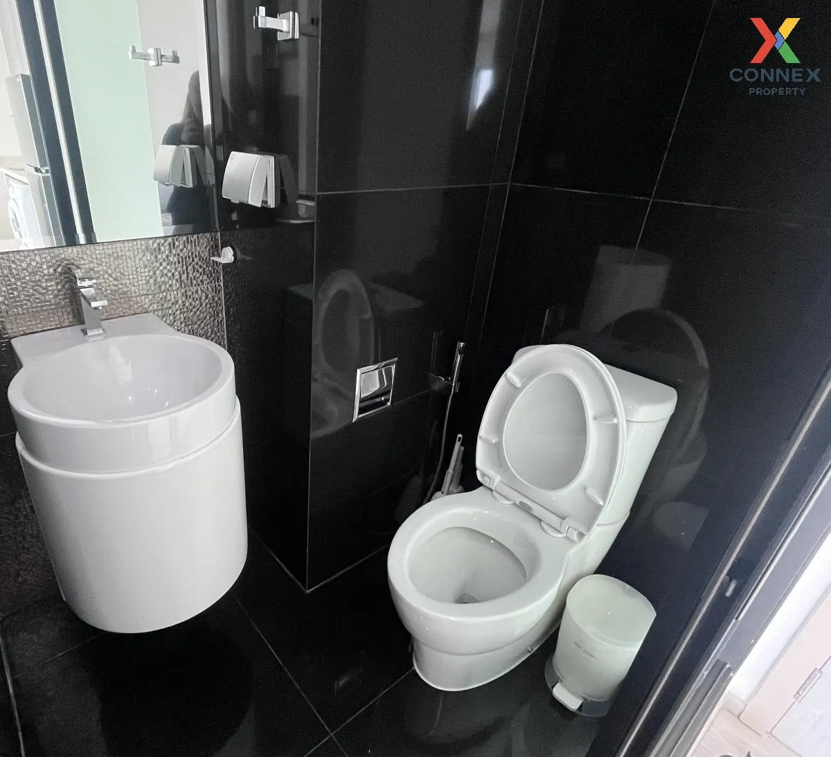 For Rent Condo , Rhythm Sukhumvit 36-38 , high floor , BTS-Thong  4