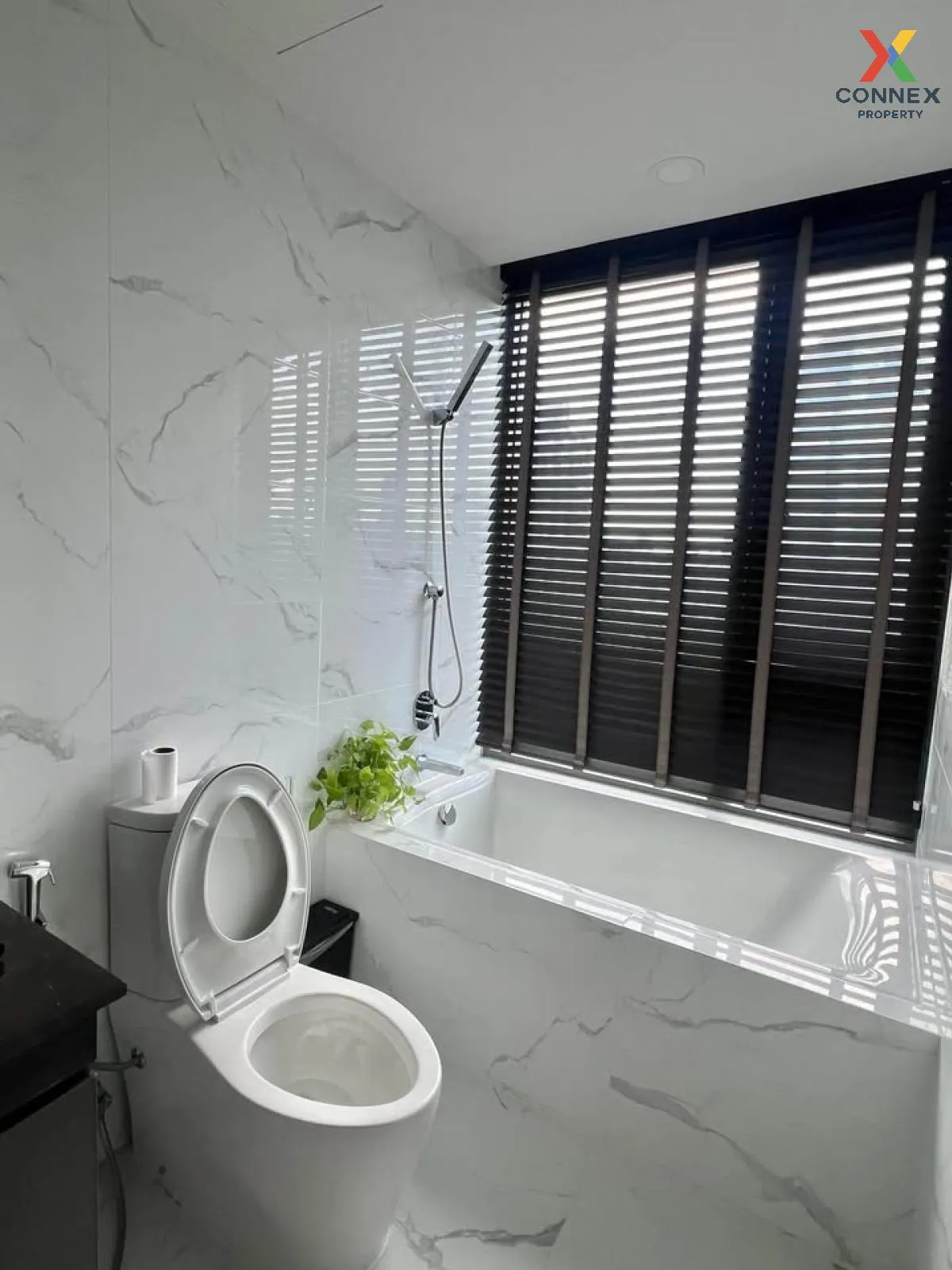 เช่าคอนโด  คลาวด์ ทองหล่อ-เพชรบุรี MRT-เพชรบุรี บางกะปิ เขต ห้วยข