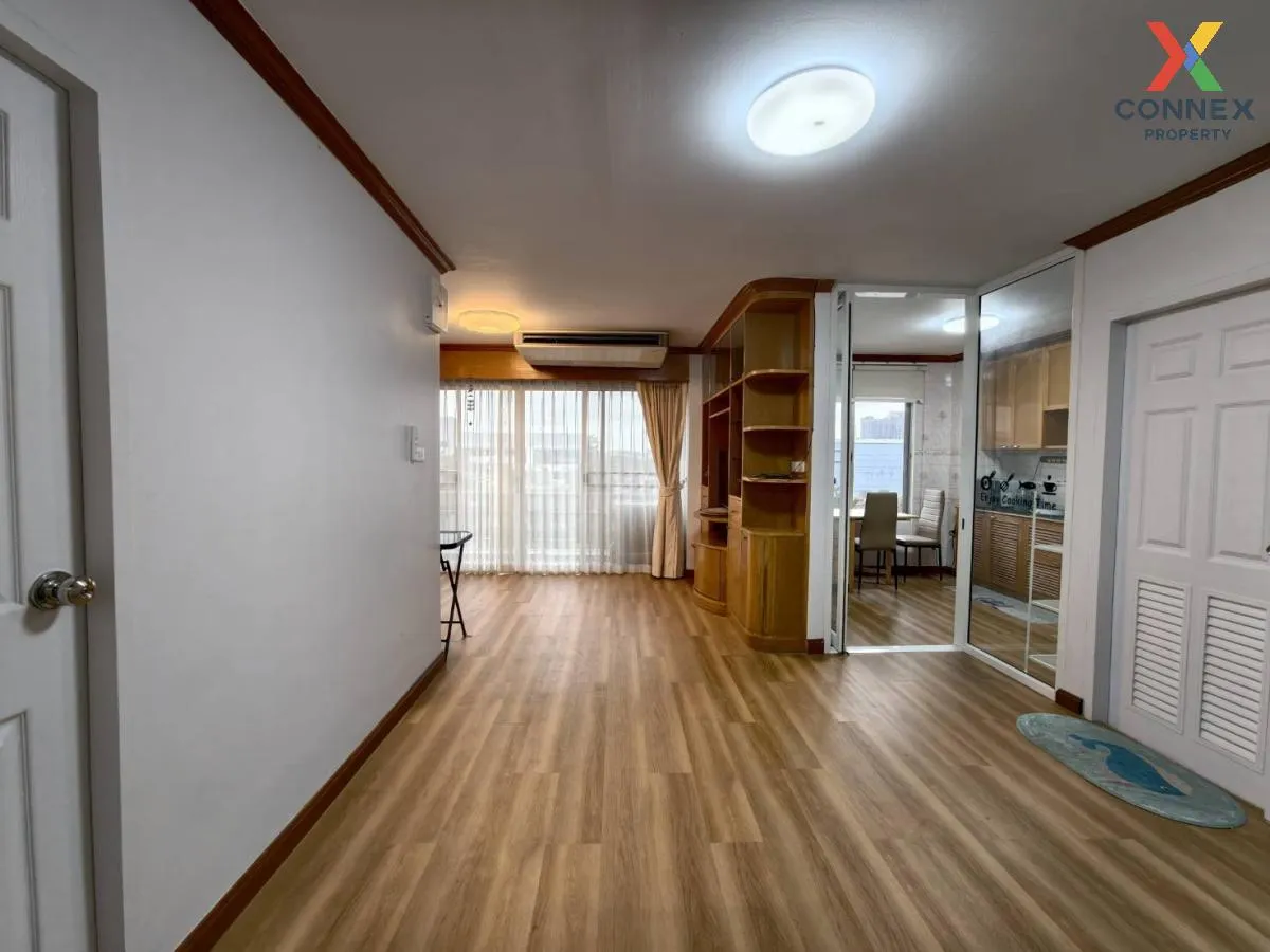 เช่าคอนโด  เดอะ พาร์คแลนด์ บางนา MRT-ศรีเอี่ยม (สายสีเหลือง) บางน