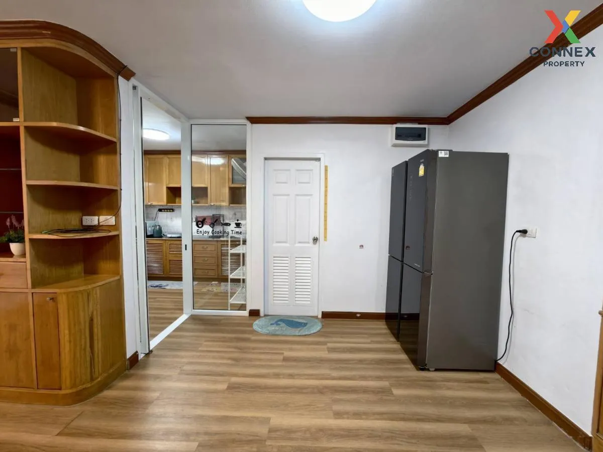 เช่าคอนโด  เดอะ พาร์คแลนด์ บางนา MRT-ศรีเอี่ยม (สายสีเหลือง) บางน