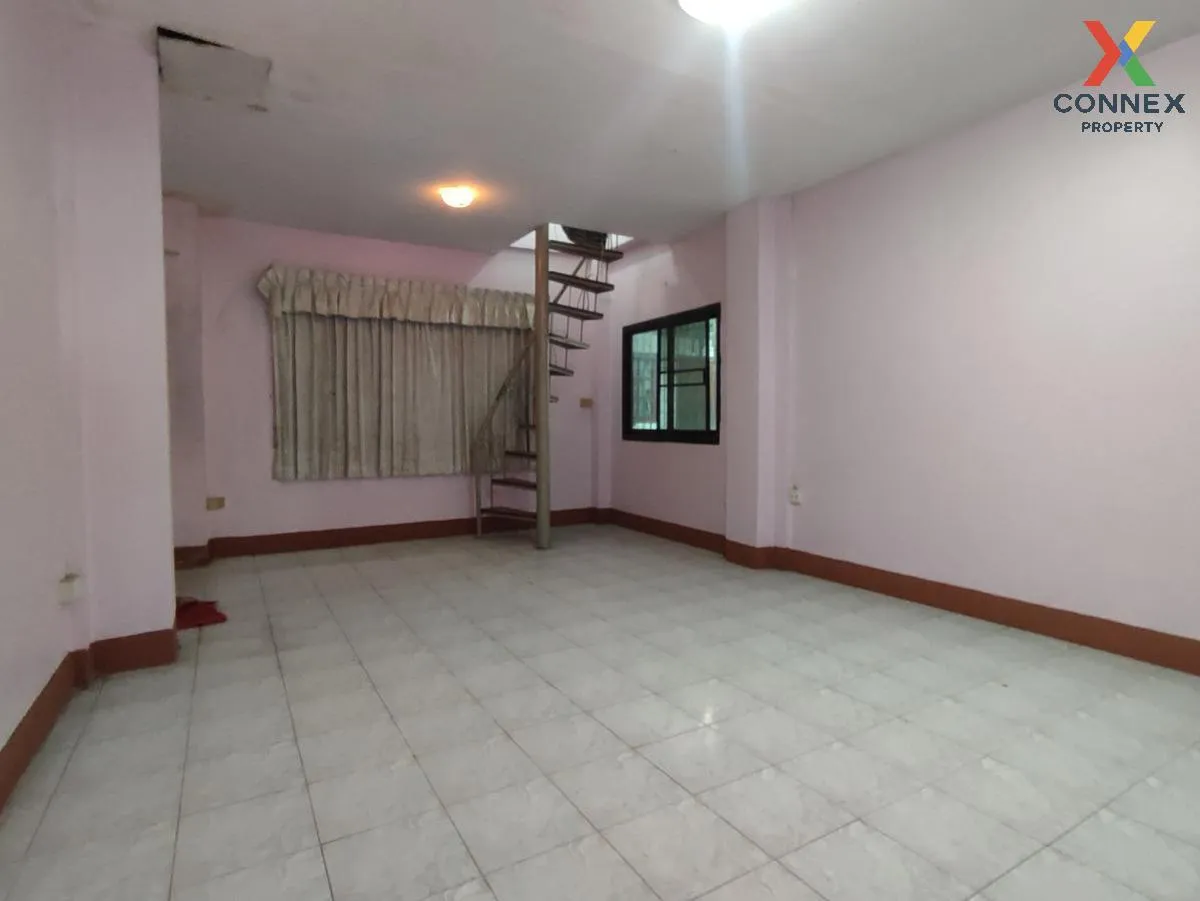 For Sale Townhouse/Townhome  , Baan Suksan 7 , Lak Song , Bang Kh