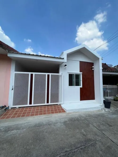 For Sale Townhouse/Townhome  , Baan Ruean Suk 2 , Lam Phak Kut , Thanyaburi , Pathum Thani , CX-125677