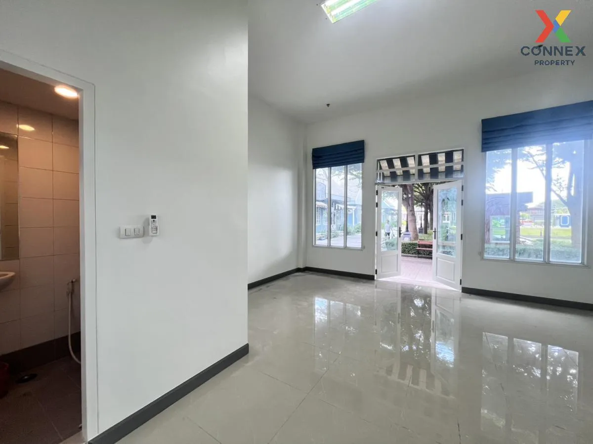 For Sale Condo , Chapter One Modern Dutch , nice view , river vie