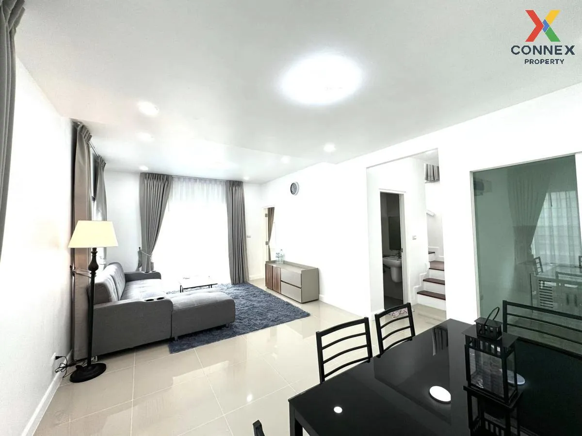 For Sale House , Kanasiri Chaiyaphruek - Wongwaen , corner unit ,