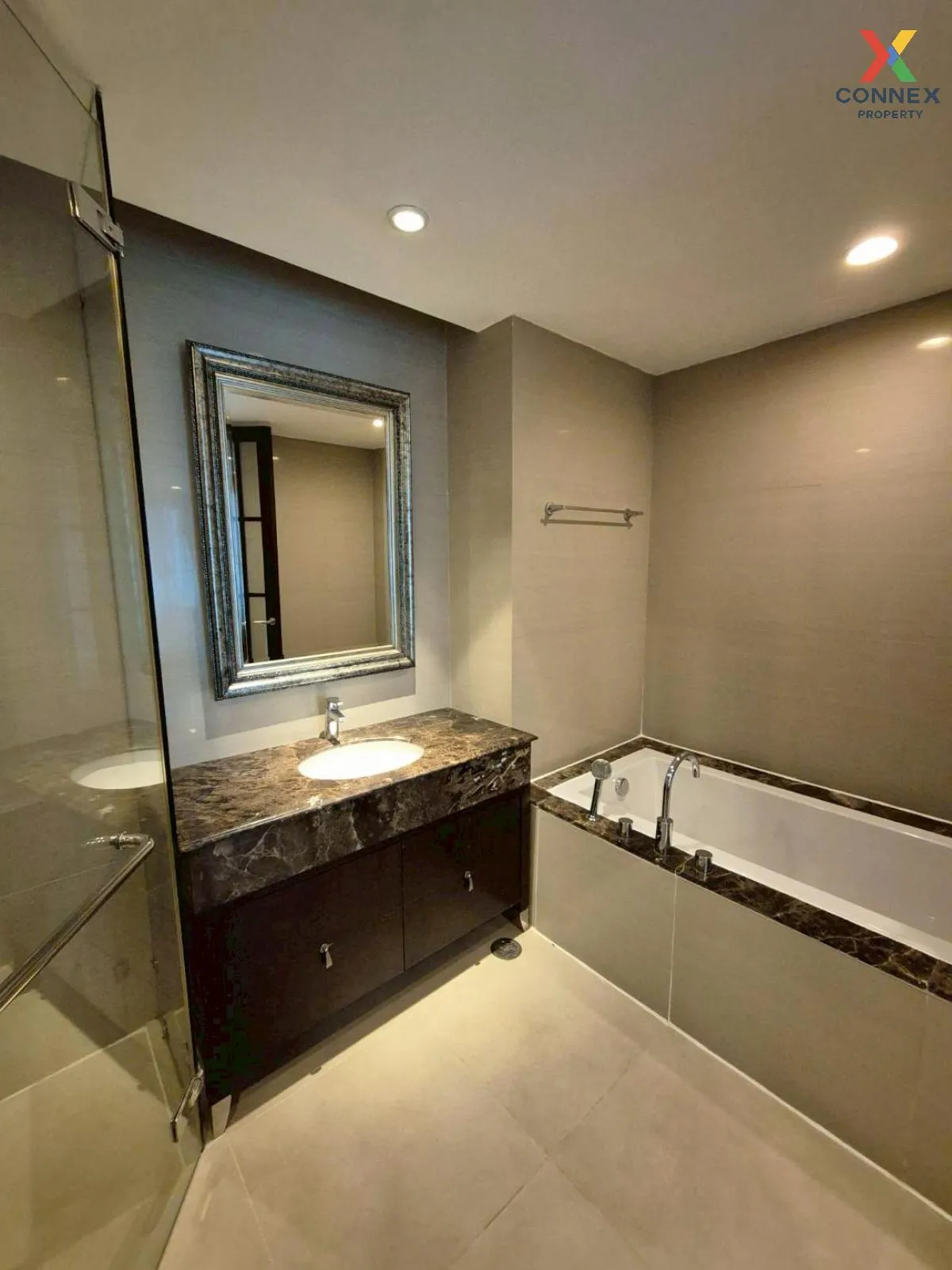 For Rent Condo , Burgundy Place , BTS-Thong Lo , Khlong Tan Nuea  For Rent Condo , Burgundy Place , BTS-Thong Lo , Khlong Tan Nuea