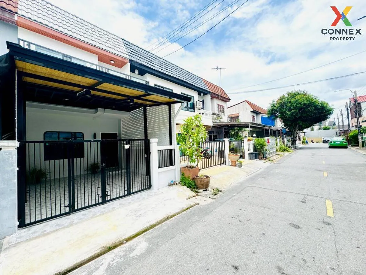 ขายทาวน์เฮ้าส์/ทาวน์โฮม  บ้านบัวทอง 3 รีโนเวทใหม่ บางรักพัฒนา บาง 2