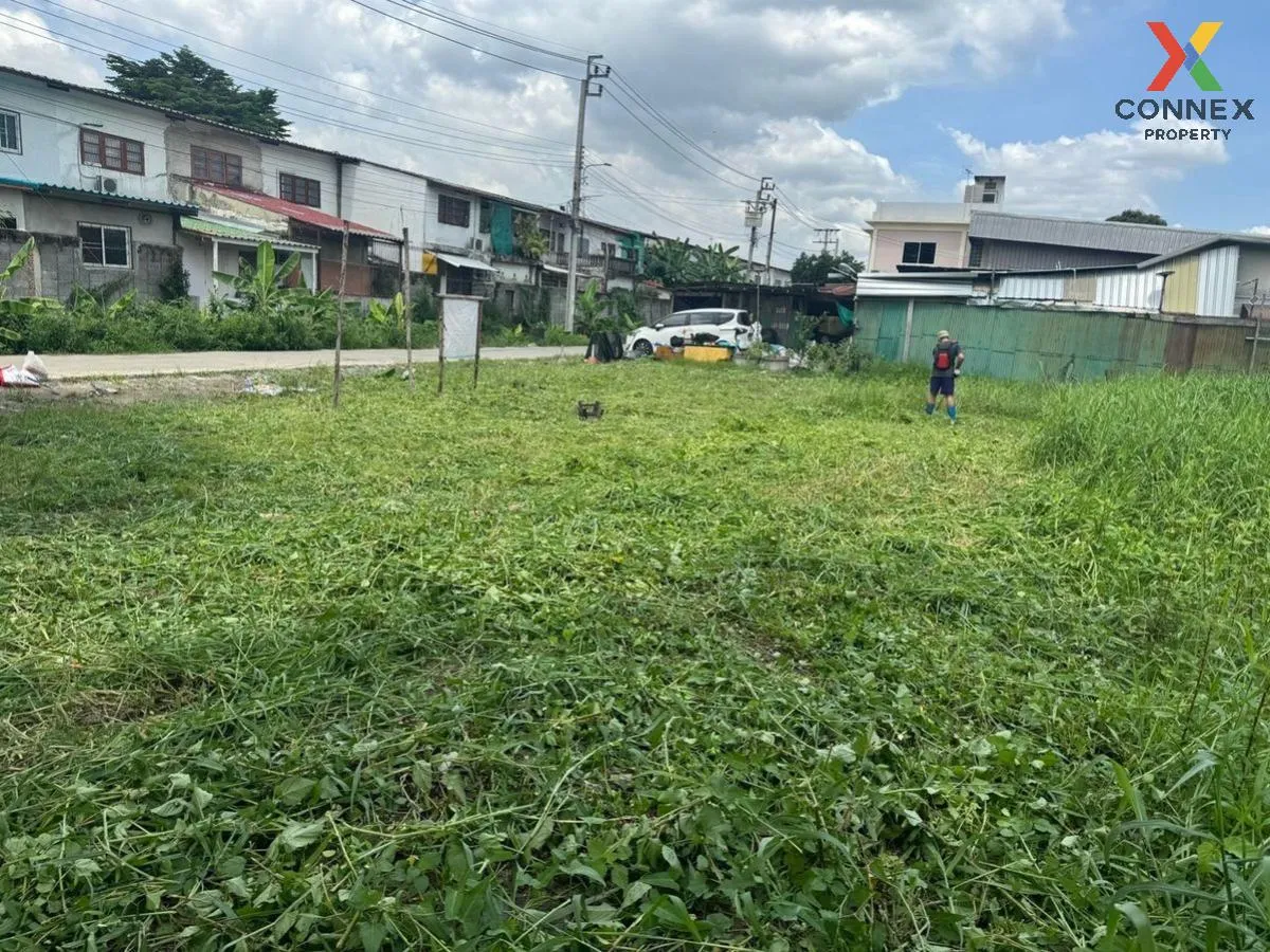 ขายที่ดินเปล่าถมแล้วเนื้อที่ 1 ไร่ 1งาน 82 ตรว. บางชัน เขต คลองสา 3