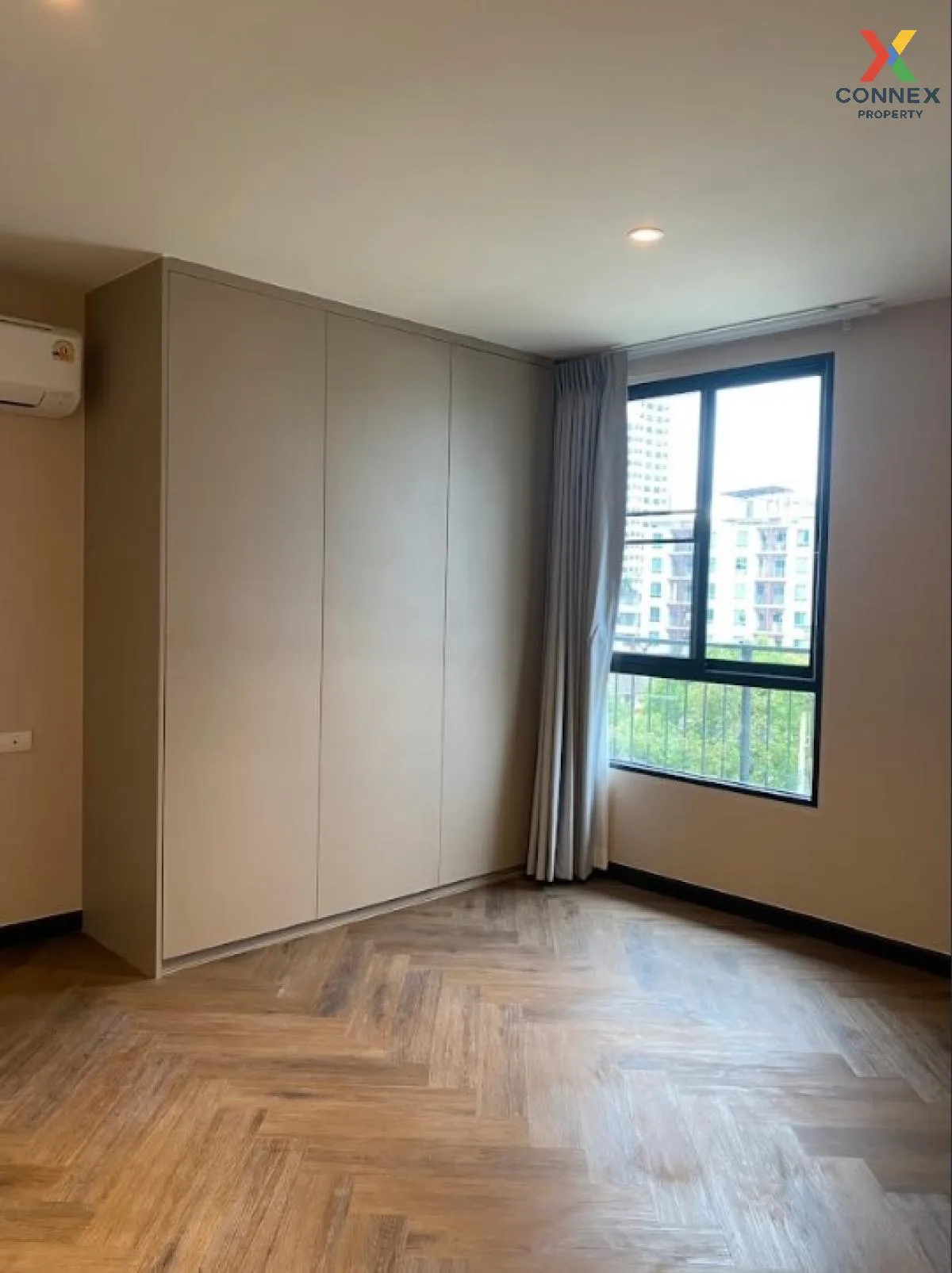 เช่าคอนโด  แบกซ์เตอร์ พหลโยธิน 14 วิวสวย ชั้นสูง ห้องมุม หน้ากว้า 4