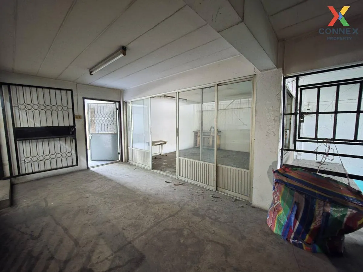 ขายอาคารพาณิชย์ 3 ชั้น พื้นที่ 139.4 ตารางวา หนองแขม กรุงเทพมหานค