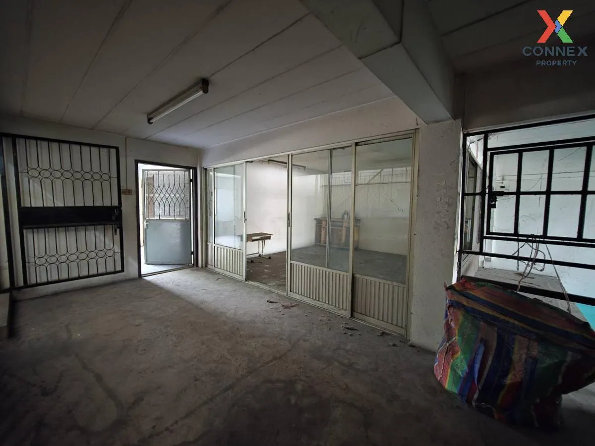 ขายอาคารพาณิชย์ 3 ชั้น พื้นที่ 139.4 ตารางวา หนองแขม กรุงเทพมหานค