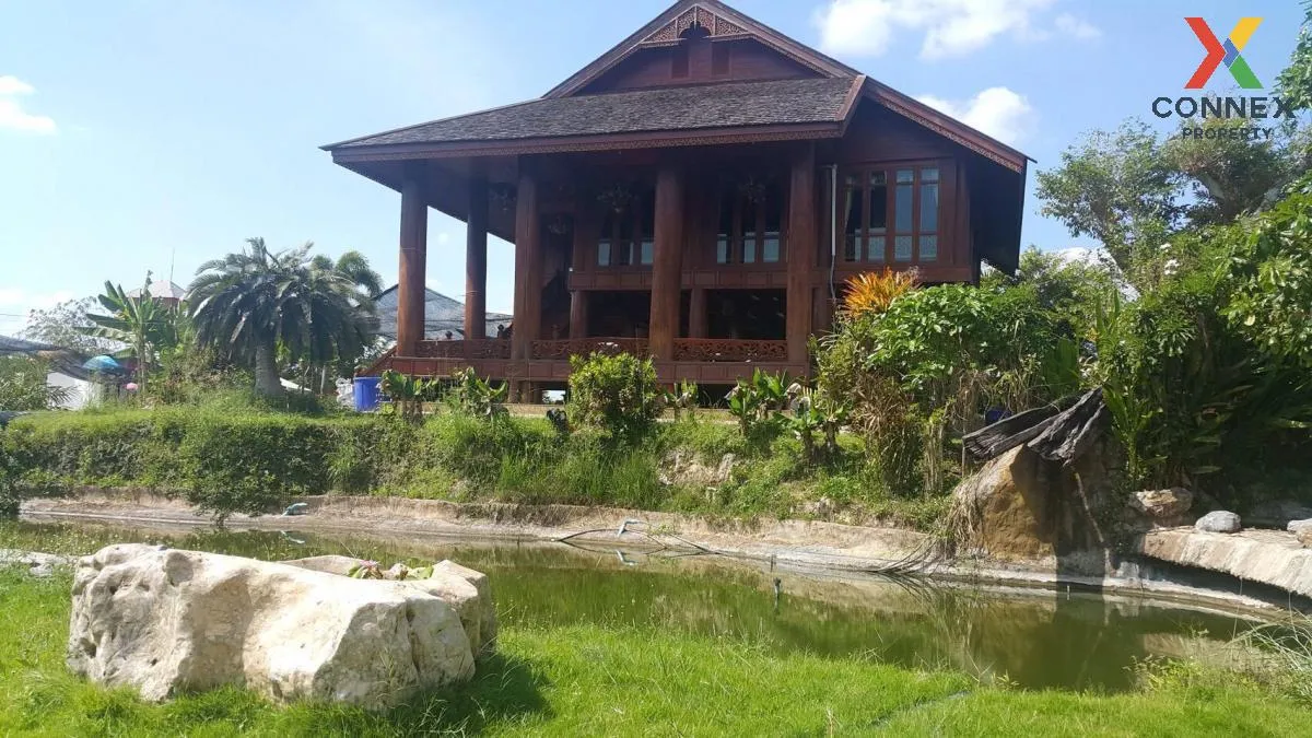 For Sale Land with buildings area 1167-2-55.1 Klaeng Rayong , Tha 3