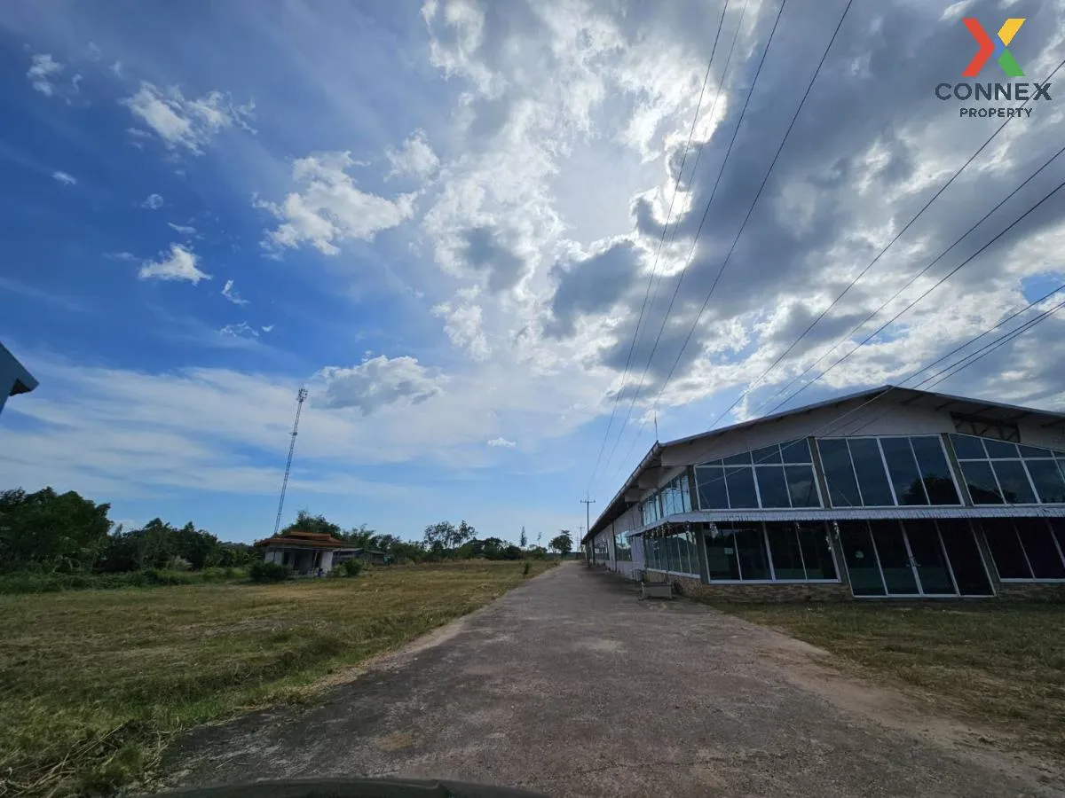 For Sale Land with buildings area 1167-2-55.1 Klaeng Rayong , Tha