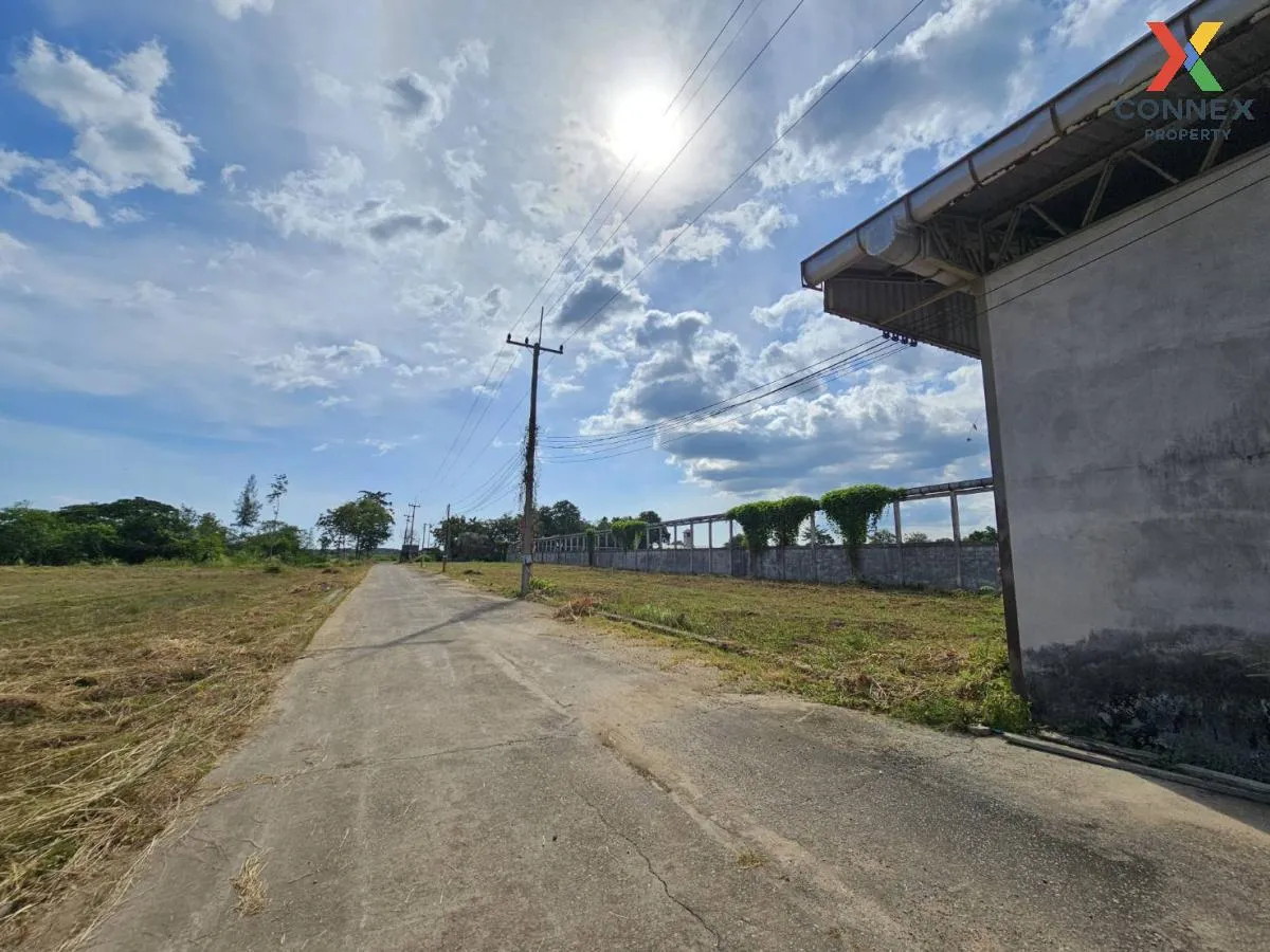 For Sale Land with buildings area 1167-2-55.1 Klaeng Rayong , Tha