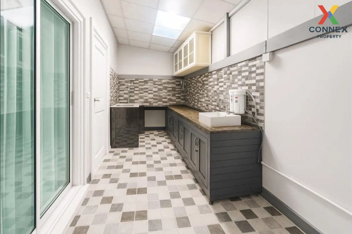 For Sale Townhouse/Townhome  , Baan Pruksa 11 , Khlong Sam , khlo