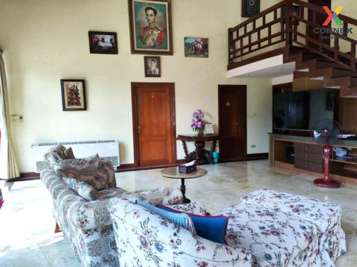 For Sale Khao Yai vacation home 9.3 rai , Khanong Phra , Pak Chon