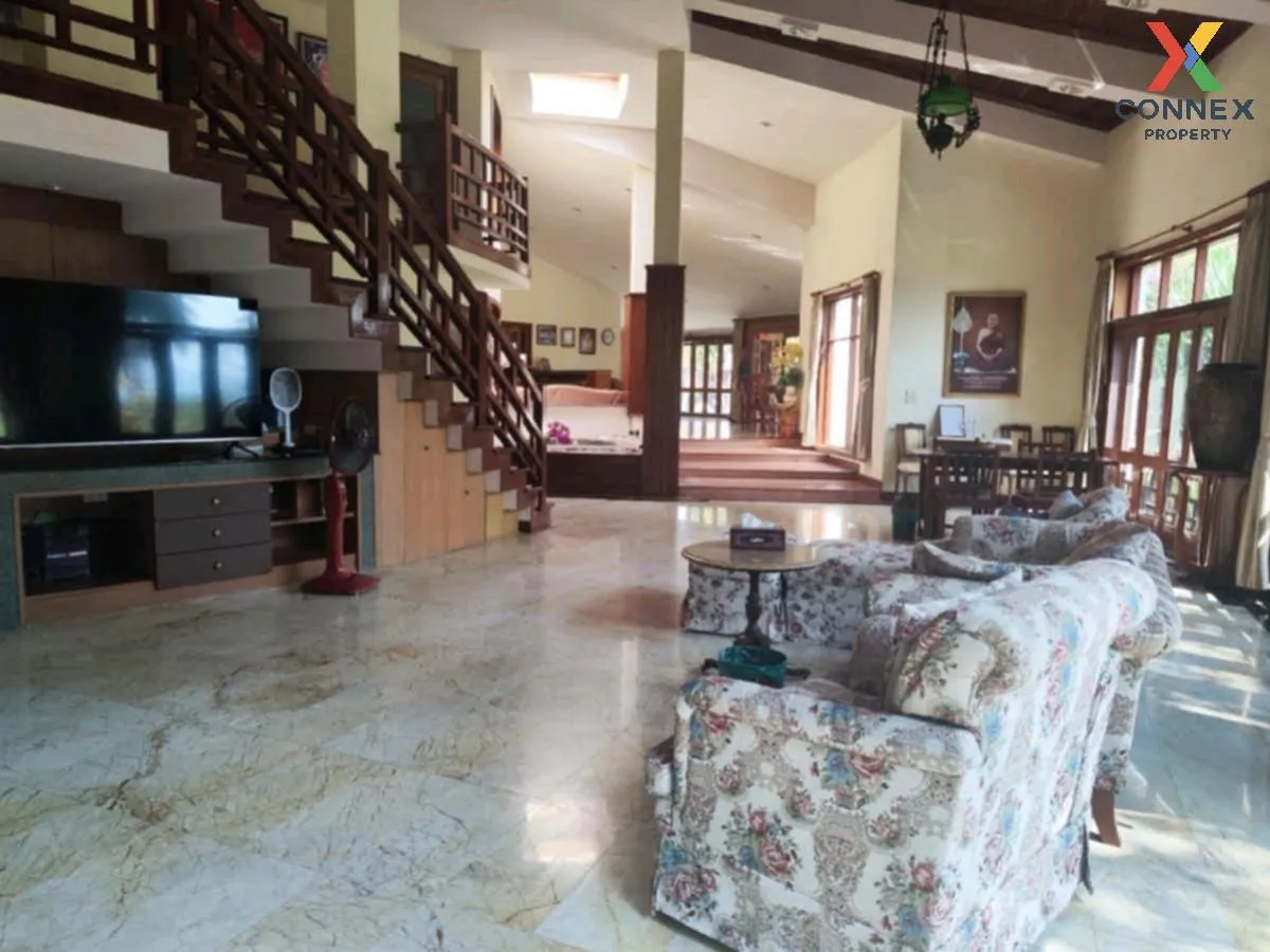 For Sale Khao Yai vacation home 9.3 rai , Khanong Phra , Pak Chon