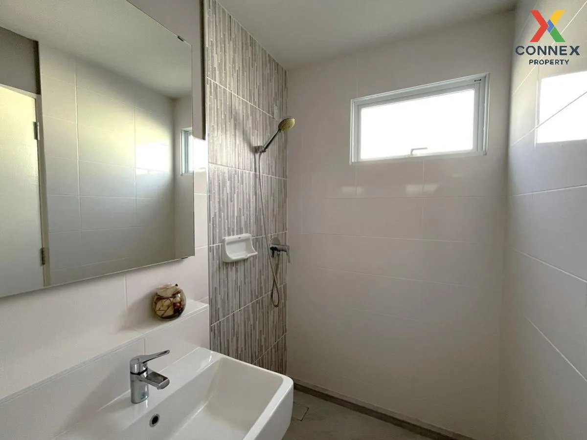 For Rent Townhouse/Townhome  , indy 3 Bangna - km.7 , Bang Kaeo ,