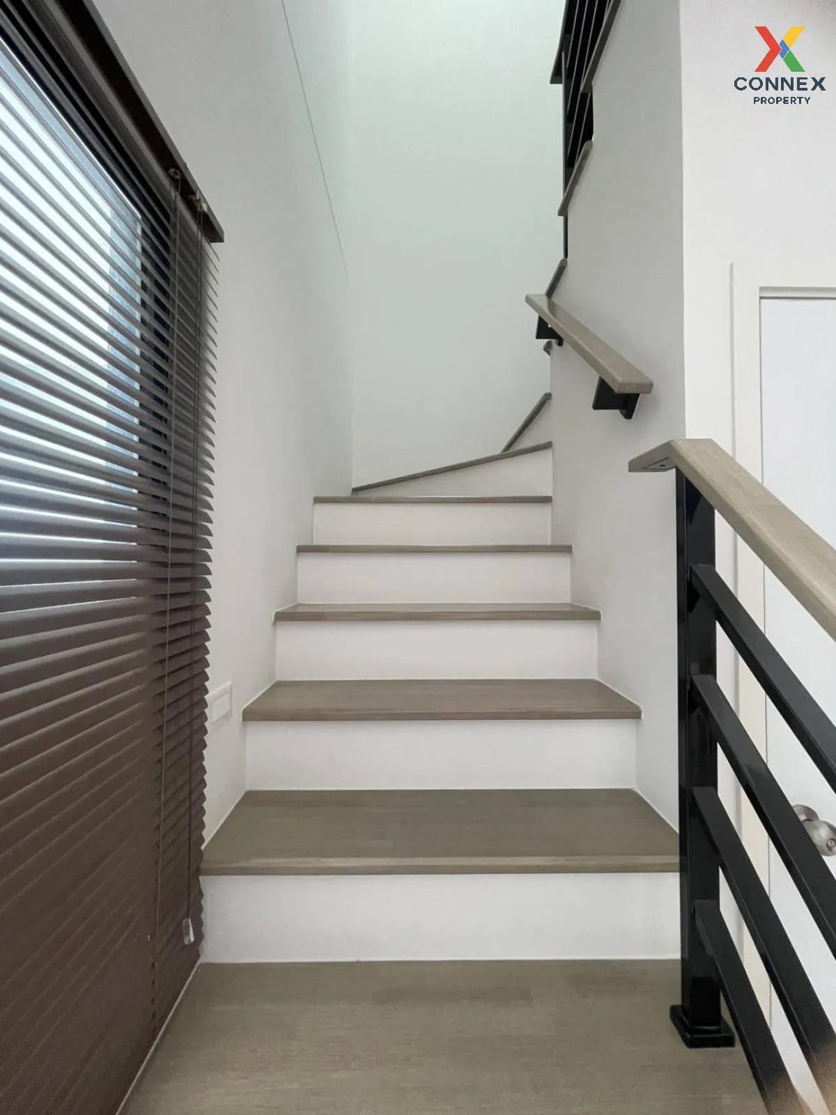 เช่าทาวน์เฮ้าส์/ทาวน์โฮม  อณาสิริ รามคำแหง คลองสองต้นนุ่น เขต ลาด