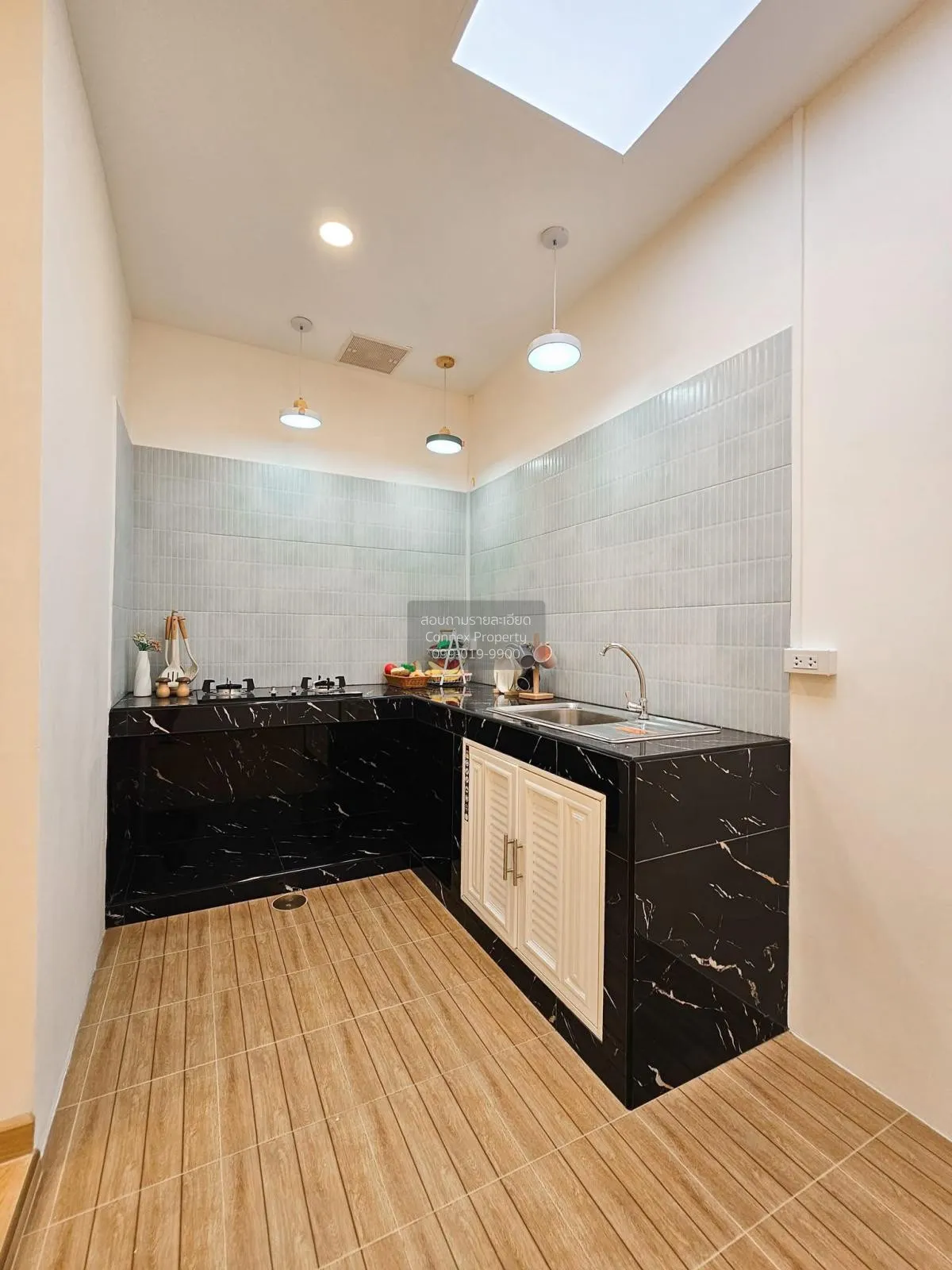 For Sale Townhouse/Townhome  , Sap Watthana , newly renovated , B