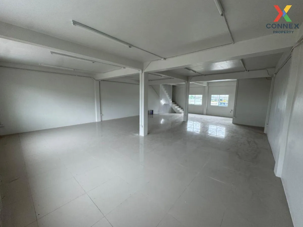 For Sale  4-storey commercial building, Ram Intra 68 , Khanna Yao 2