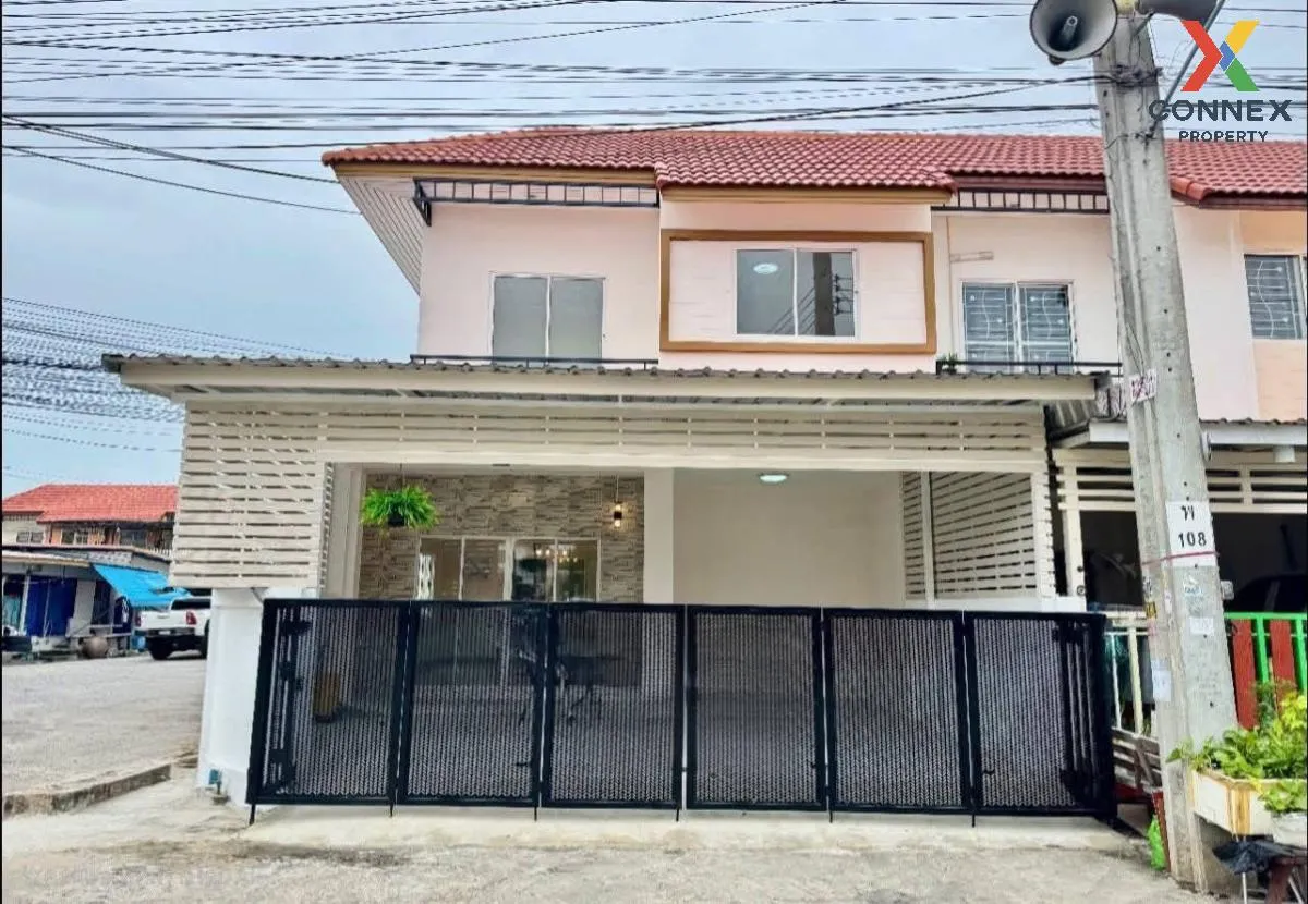For Sale Townhouse/Townhome  , Baan Chaiklong , corner unit , new 1