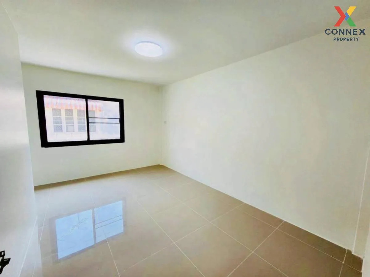 For Sale Townhouse/Townhome  , K.C. Ramintra 8 , newly renovated 