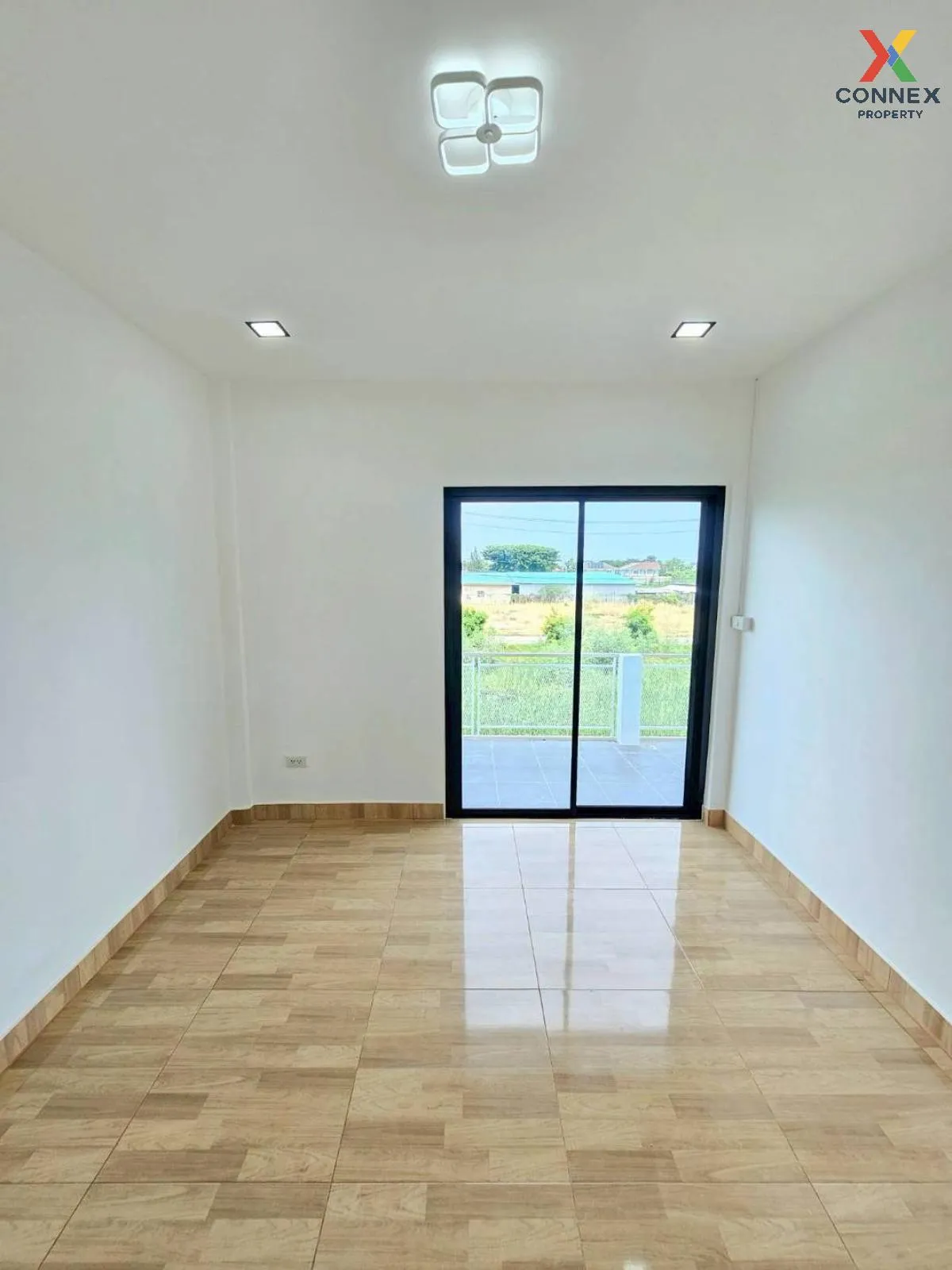 ขายทาวน์เฮ้าส์/ทาวน์โฮม  ธนจิตต์ บางกรวย ศาลากลาง บางกรวย นนทบุรี