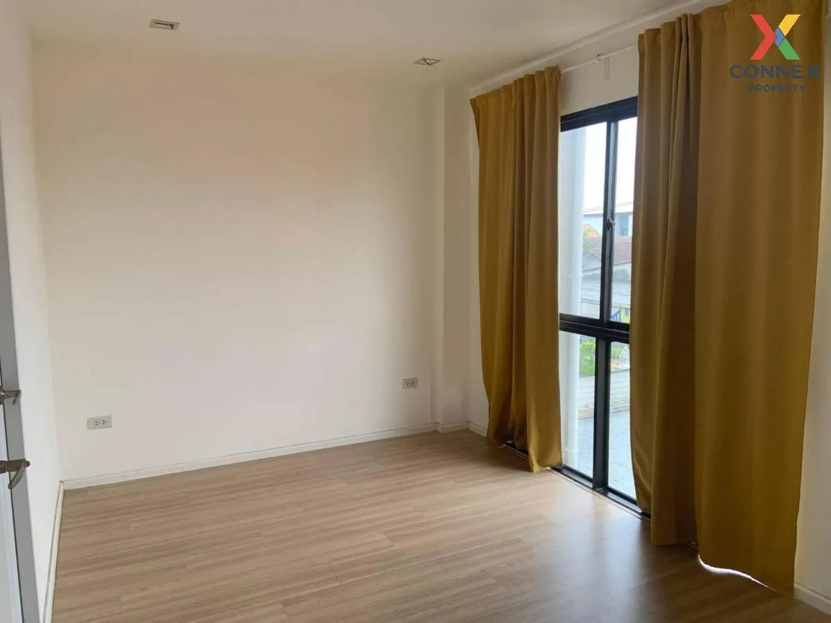 เช่าทาวน์เฮ้าส์/ทาวน์โฮม  วาย เรสซิเดนซ์ สุขุมวิท 113 BTS-สำโรง ส