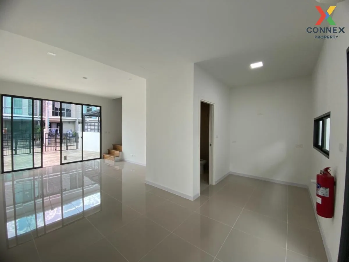 ขายทาวน์เฮ้าส์/ทาวน์โฮม  พาทิโอ ลาดกระบัง-มอเตอร์เวย์ ARL-ลาดกระบ