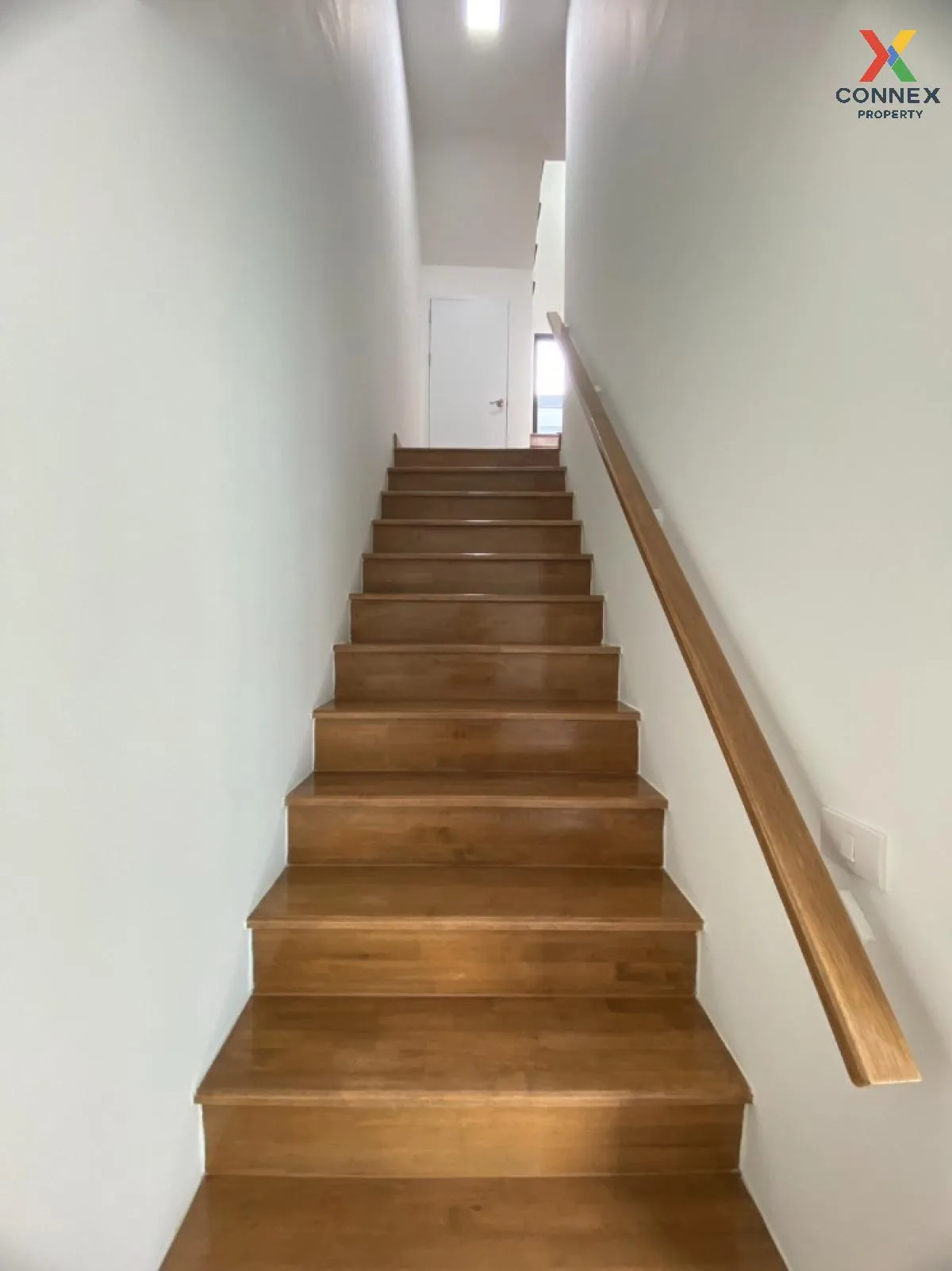 ขายทาวน์เฮ้าส์/ทาวน์โฮม  พาทิโอ ลาดกระบัง-มอเตอร์เวย์ ARL-ลาดกระบ