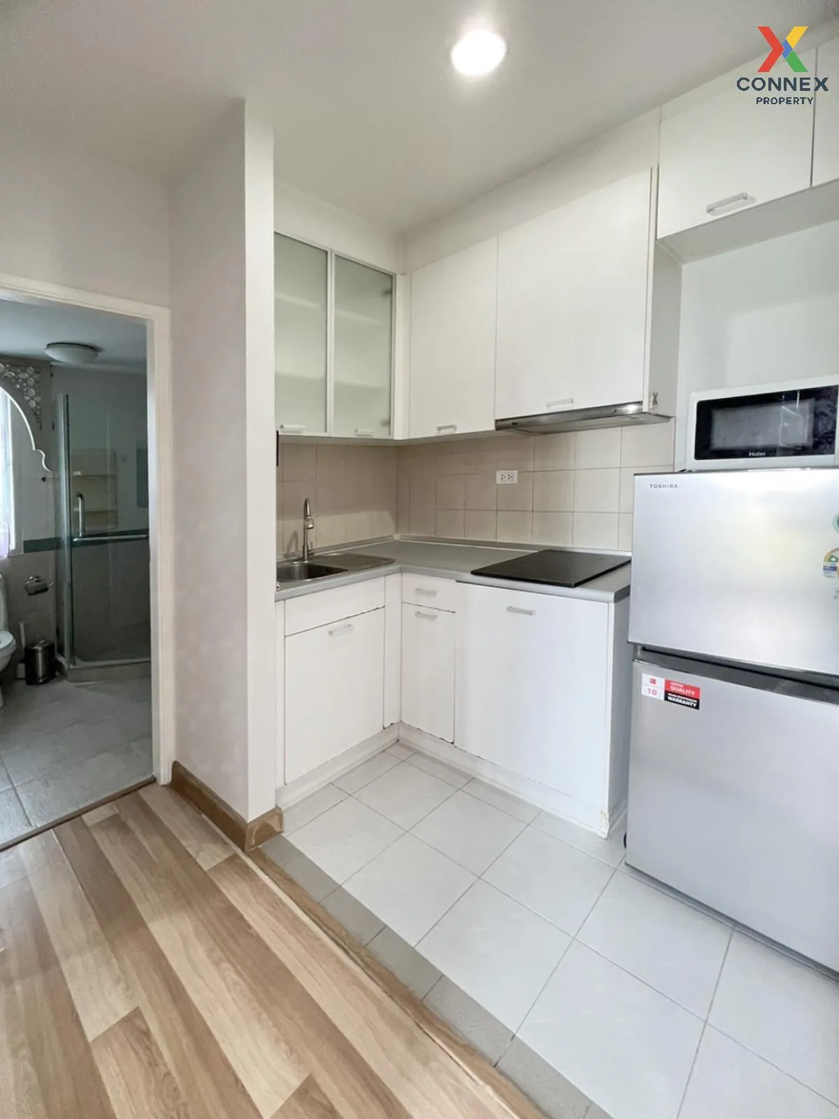 For Rent Condo , Centric Scene Sukhumvit 64 , high floor , corner 3