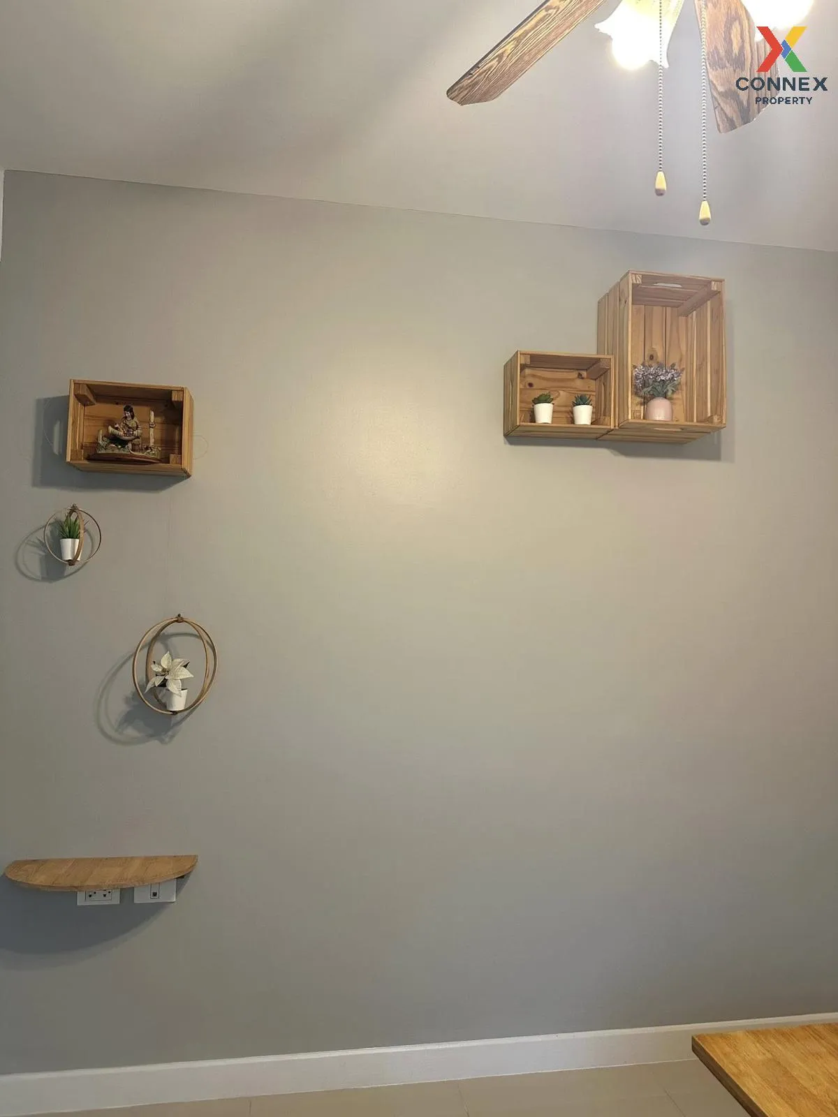 For Rent House , The Village Bangna - Wongwaen 2 , corner unit , 