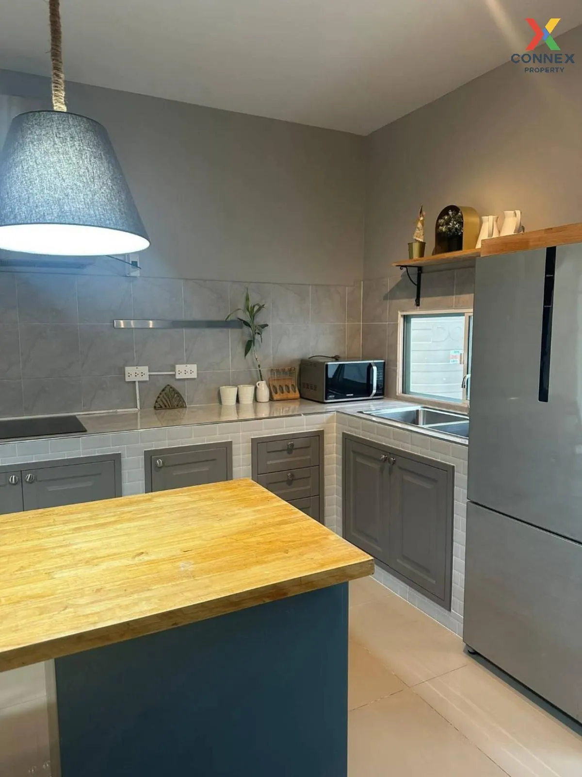 For Rent House , The Village Bangna - Wongwaen 2 , corner unit , 
