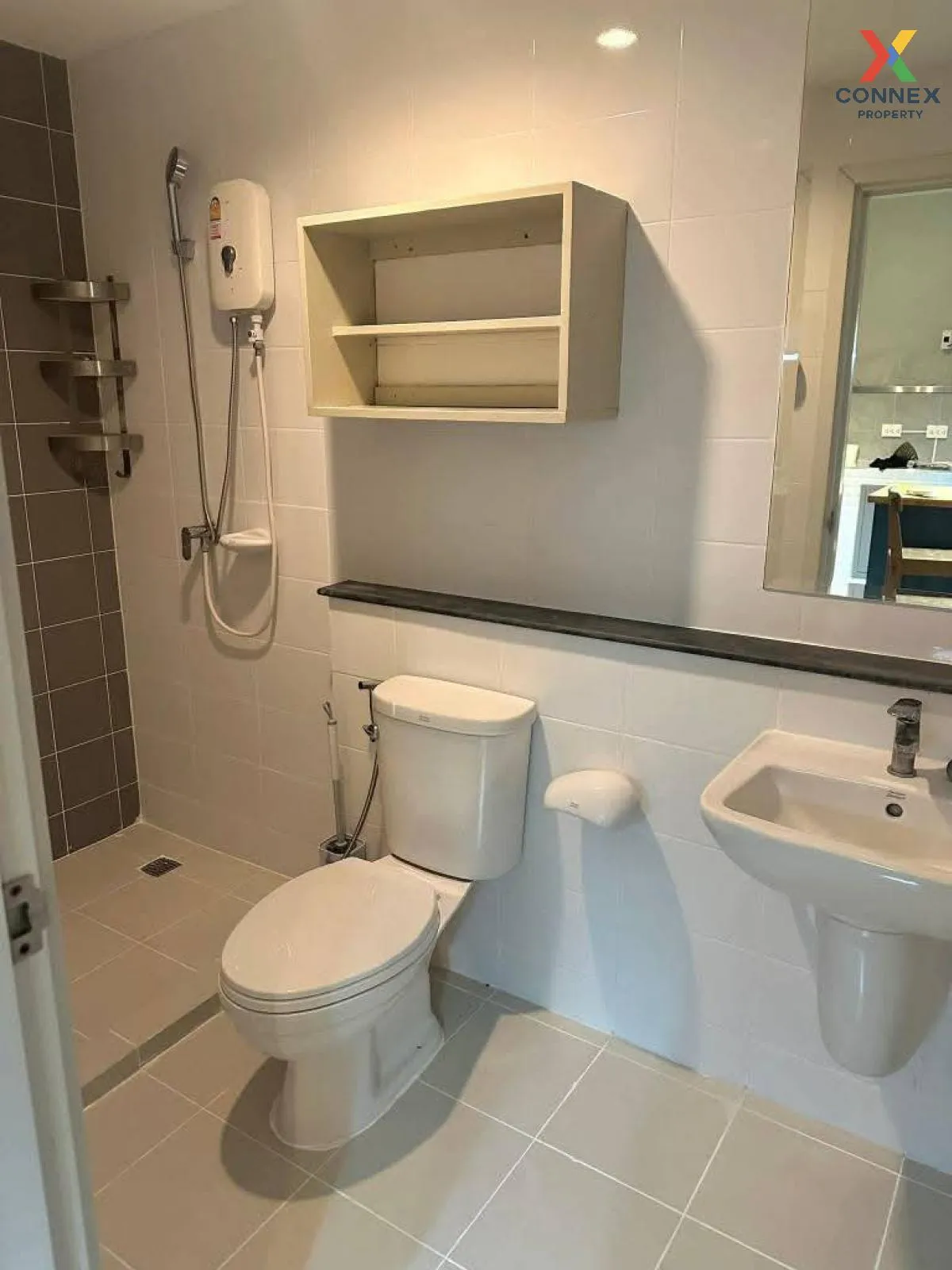 For Rent House , The Village Bangna - Wongwaen 2 , corner unit , 