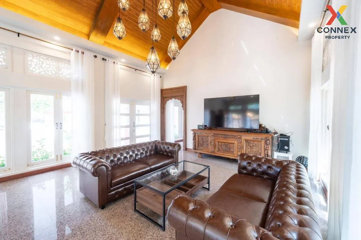 For Sale land area 1-0-99.6 square wah Pattaya City Chonburi , Mu