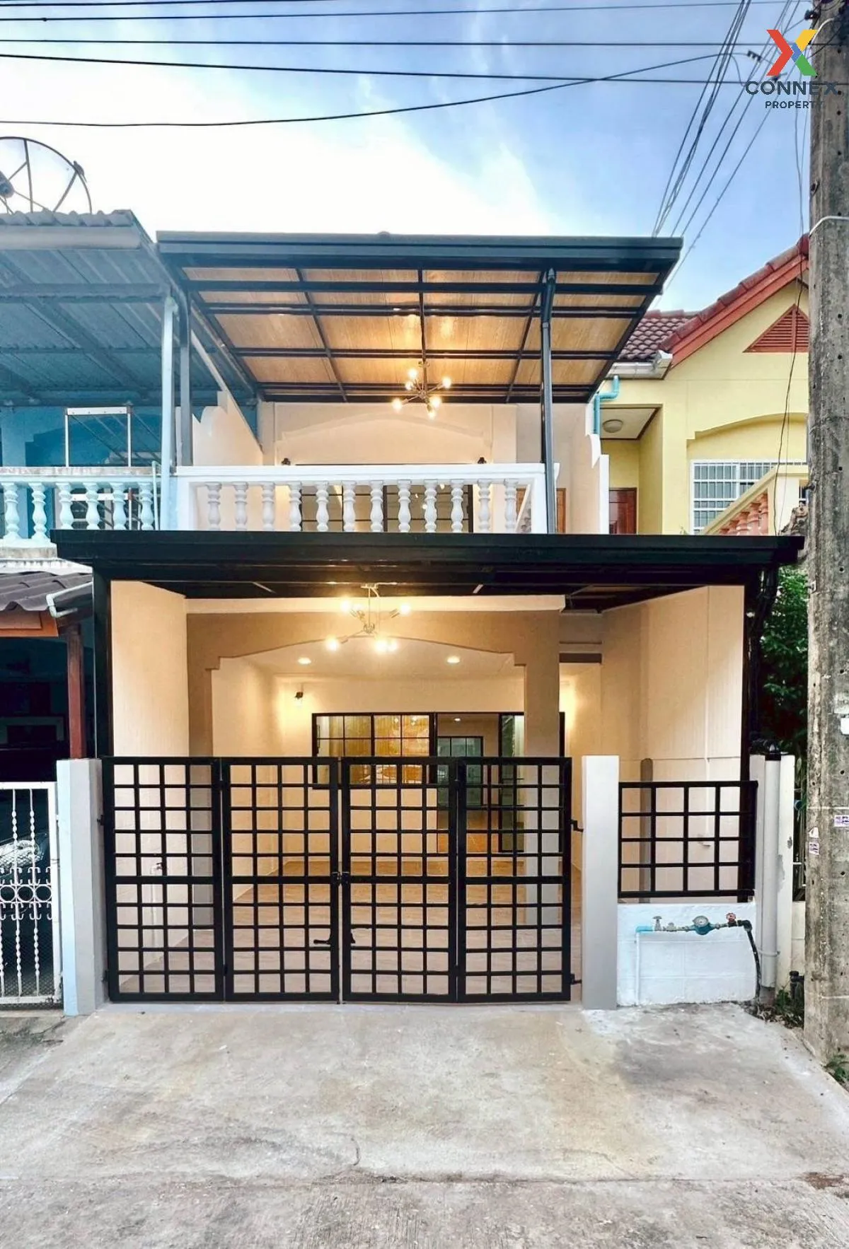 For Sale Townhouse/Townhome  , Baan Pathum Village , Bang Prok ,  1