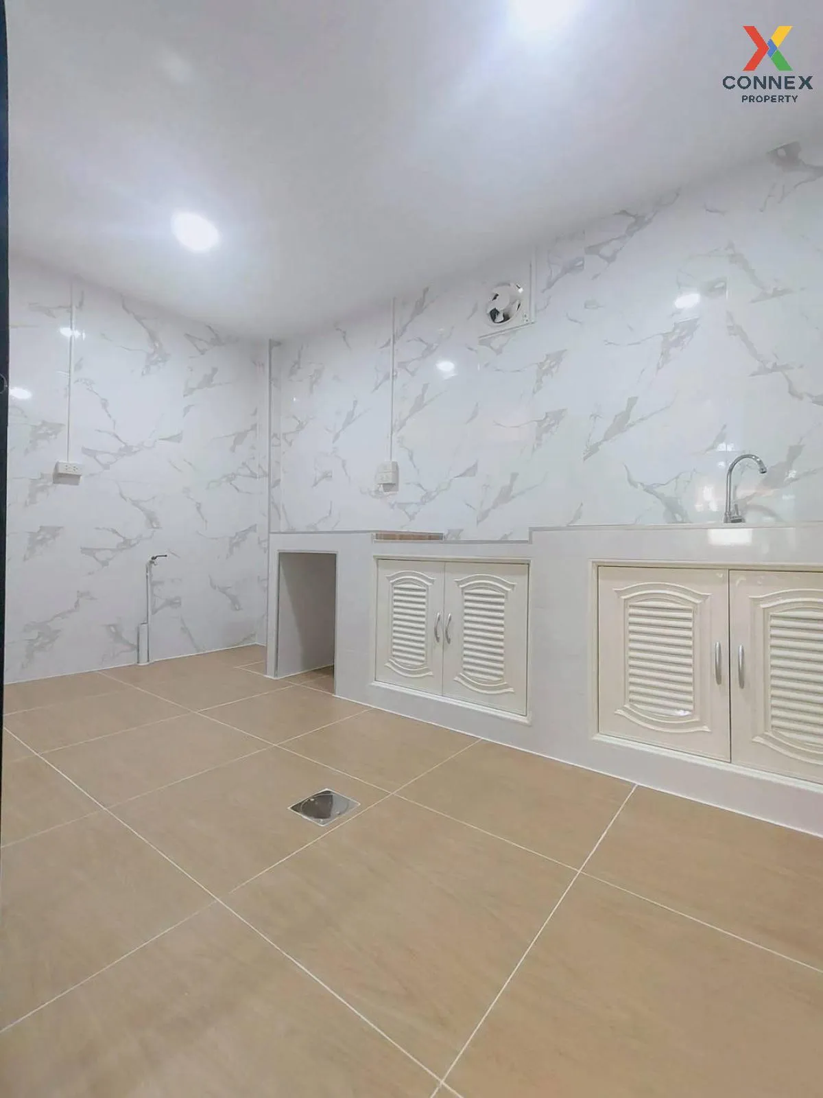 For Sale Townhouse/Townhome  , Baan Pathum Village , Bang Prok , 