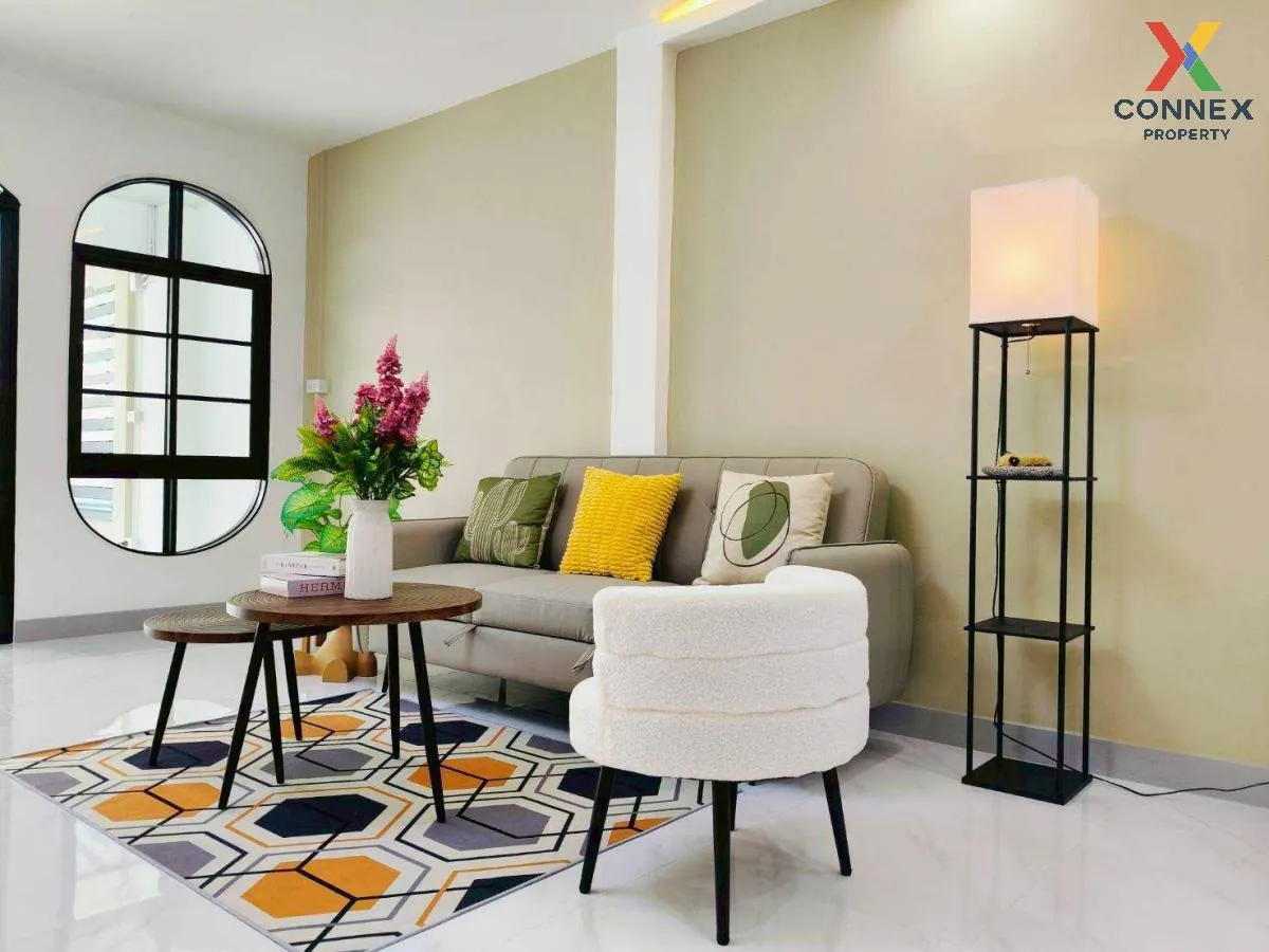 For Sale Townhouse/Townhome  , K.C. Ramindra 1 , wide frontage , 
