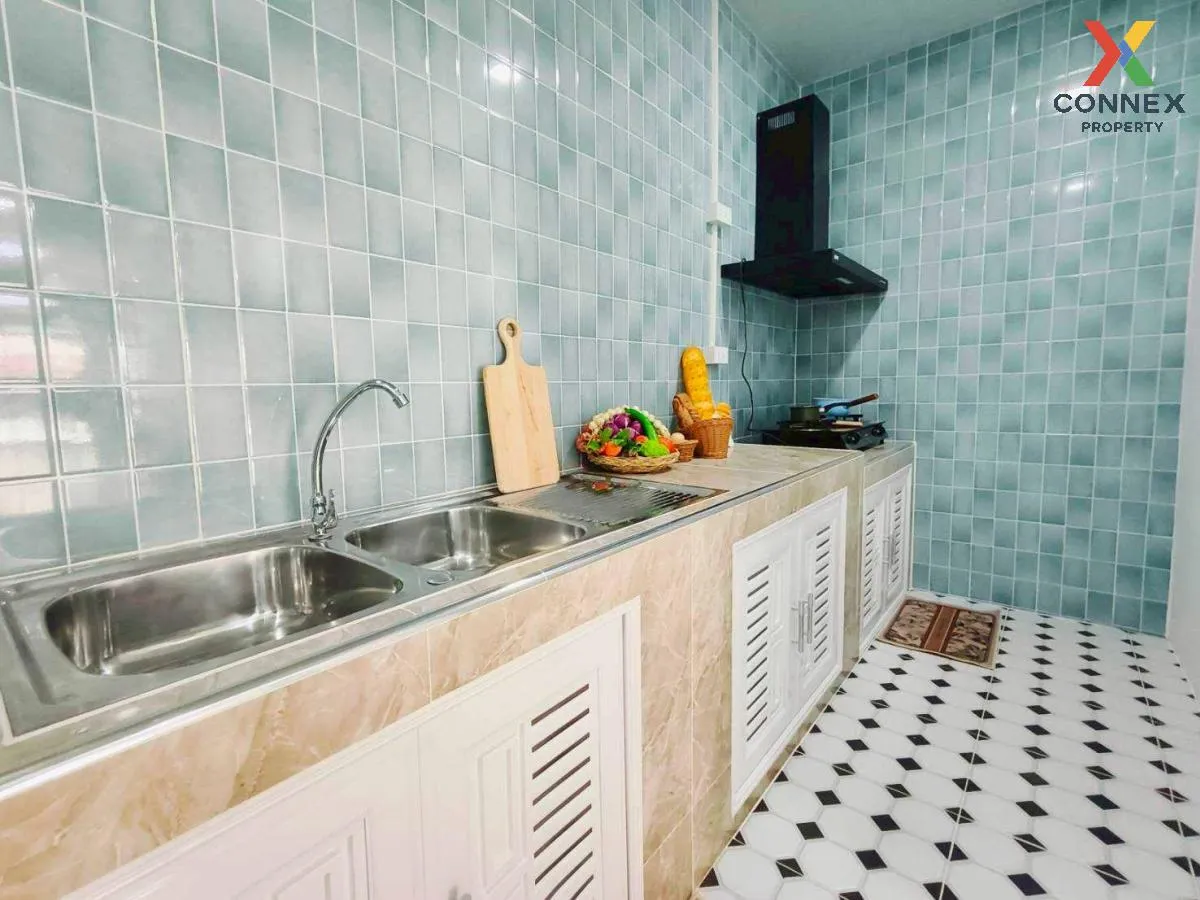 For Sale Townhouse/Townhome  , K.C. Ramindra 1 , wide frontage , 