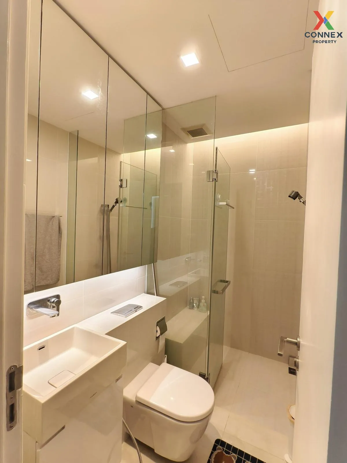 เช่าคอนโด  เดอะ เซนต์ เรซิเดนซ์ MRT-พหลโยธิน จอมพล  เขต จตุจักร ก