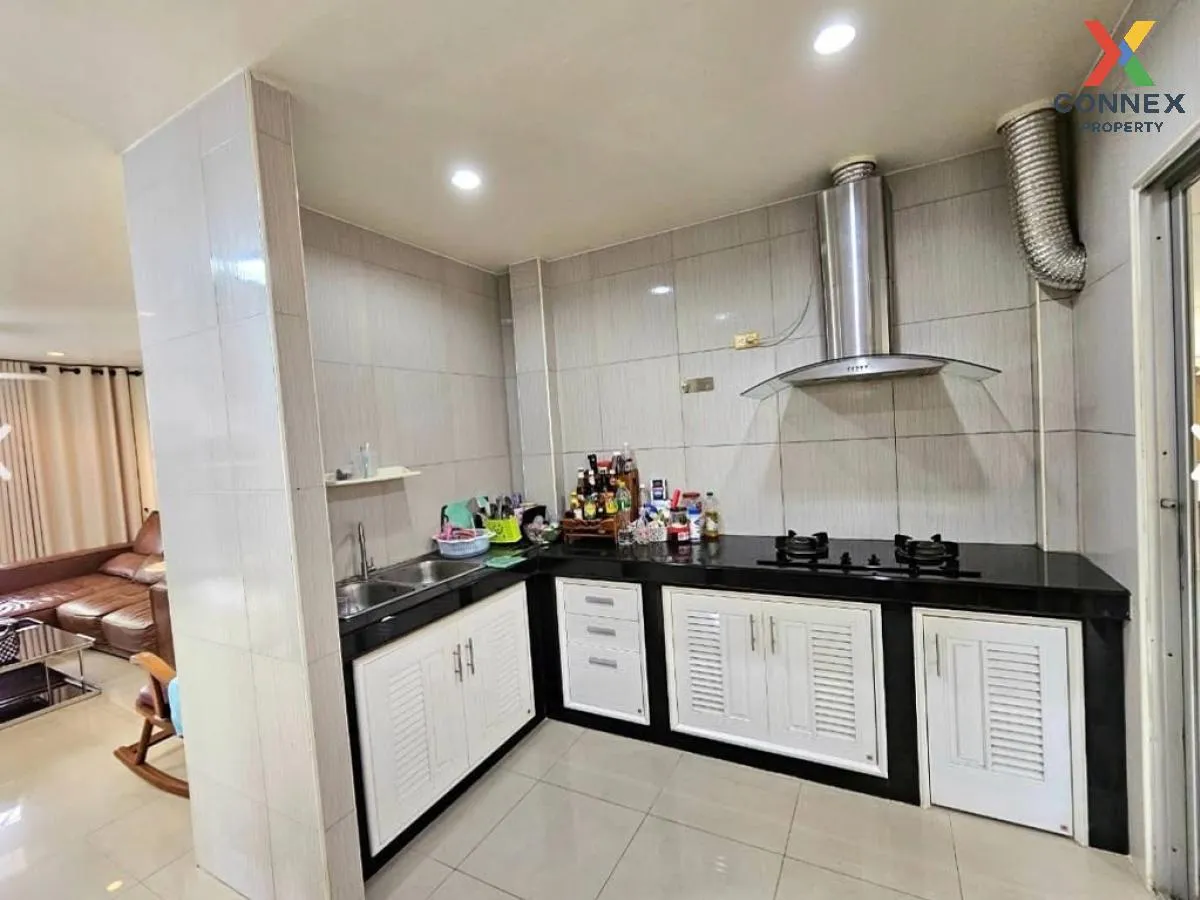 For Sale House , Baranee Rangsit - Klong 3 , corner unit , Khlong