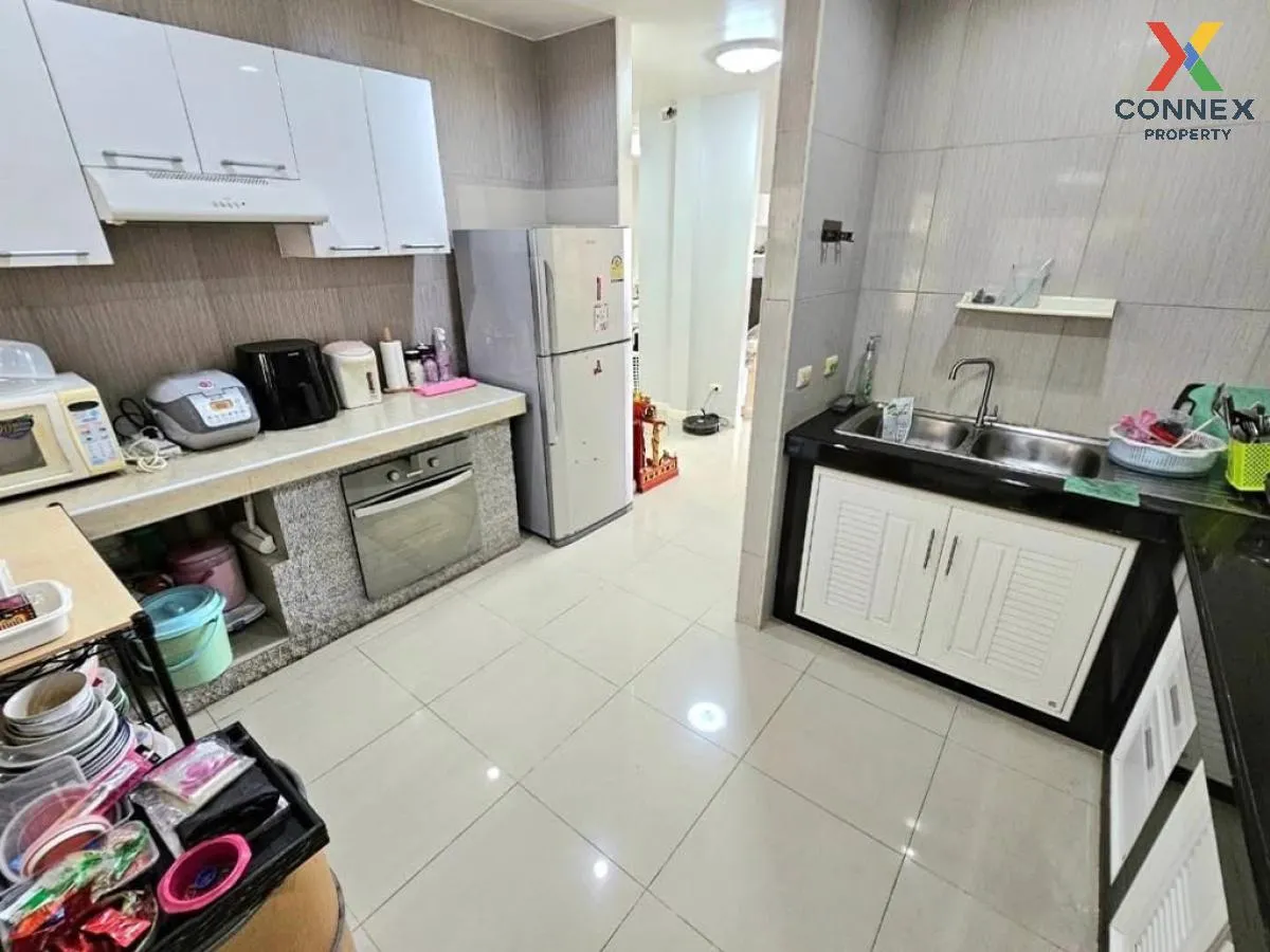 For Sale House , Baranee Rangsit - Klong 3 , corner unit , Khlong