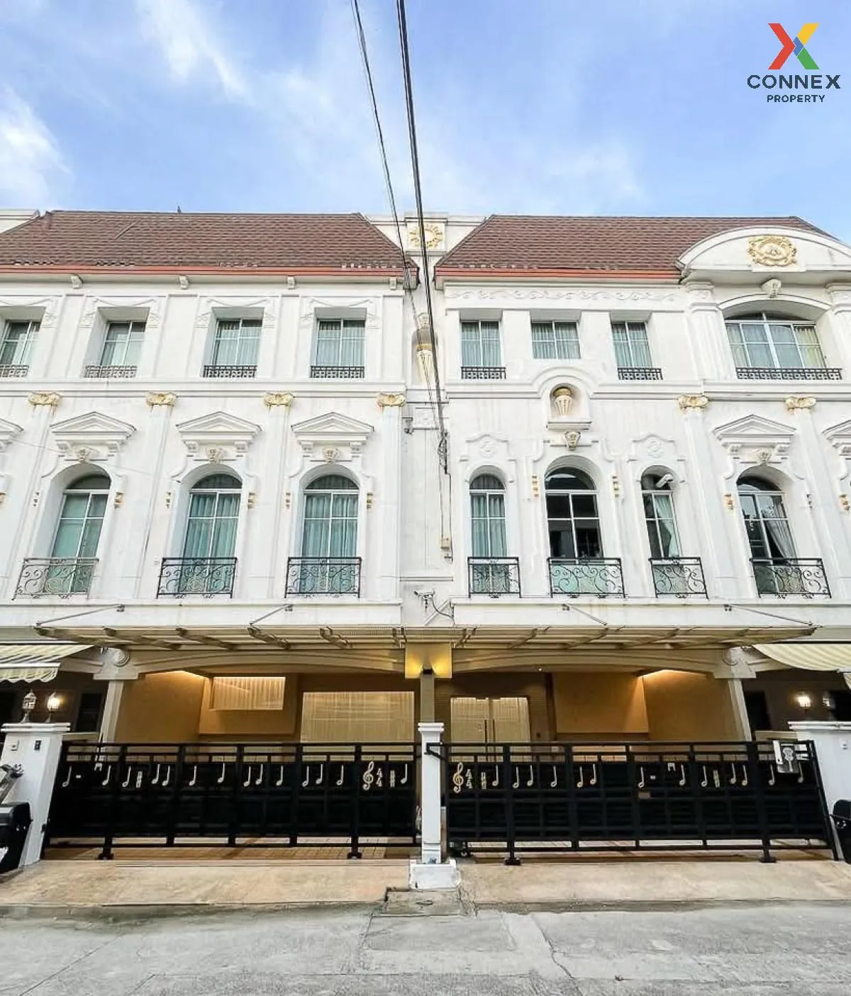 For Rent Townhouse/Townhome  , Baan Klangkrung Grande Vienna Rama 1