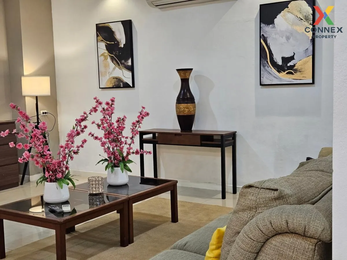 For Rent Townhouse/Townhome  , Baan Klangkrung Grande Vienna Rama