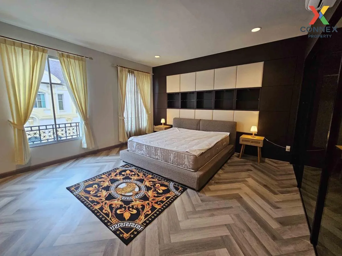 For Rent Townhouse/Townhome  , Baan Klangkrung Grande Vienna Rama