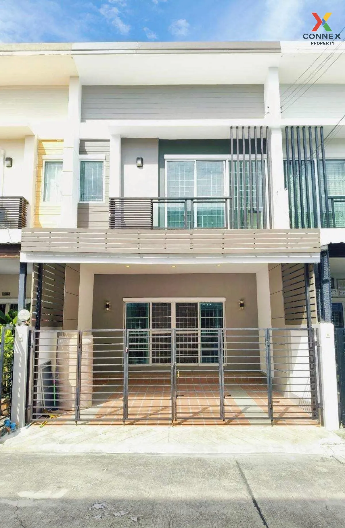 ขายทาวน์เฮ้าส์/ทาวน์โฮม  เต็มสิริ อเวนิว รามอินทรา 117 รีโนเวทใหม 1