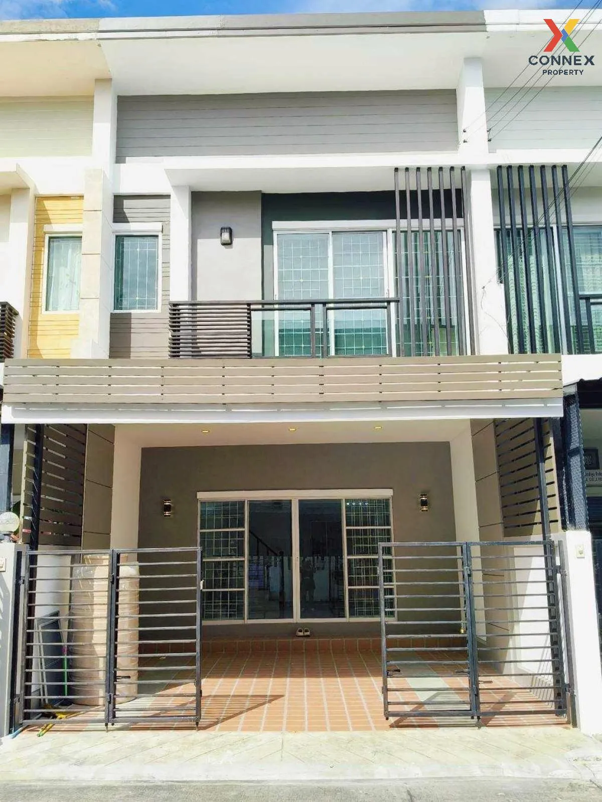 ขายทาวน์เฮ้าส์/ทาวน์โฮม  เต็มสิริ อเวนิว รามอินทรา 117 รีโนเวทใหม 2