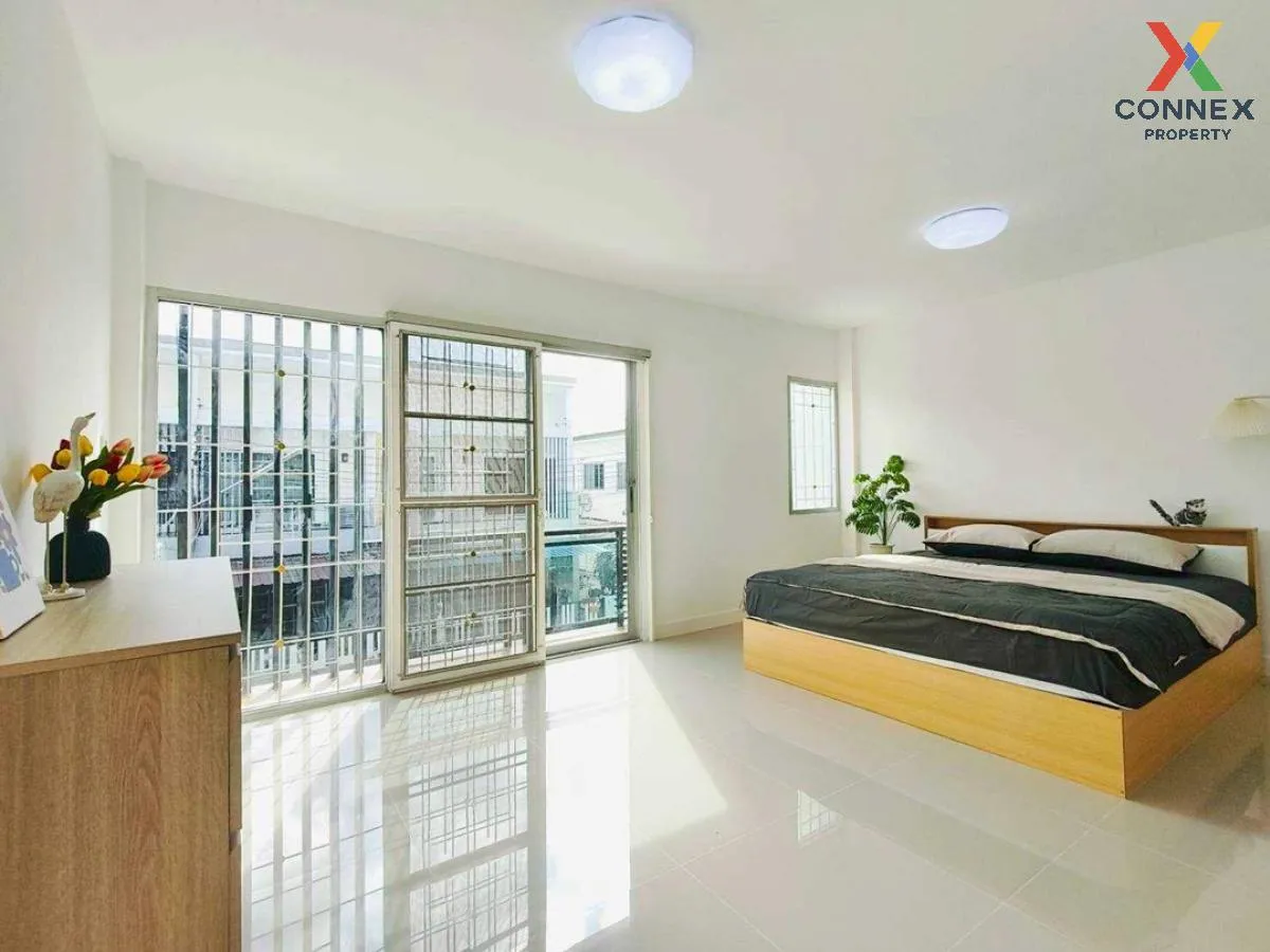 ขายทาวน์เฮ้าส์/ทาวน์โฮม  เต็มสิริ อเวนิว รามอินทรา 117 รีโนเวทใหม