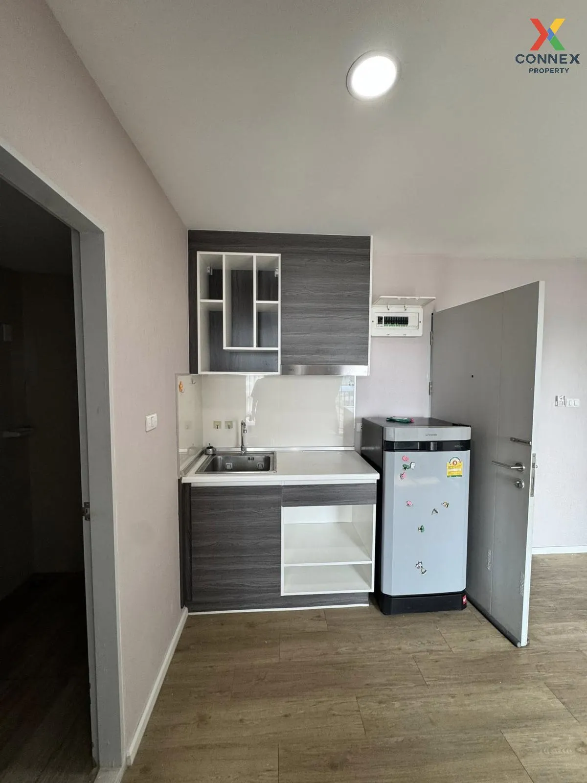 For Sale Condo , Rill Condo Rangsit , wide frontage , Lak Hok , M 2