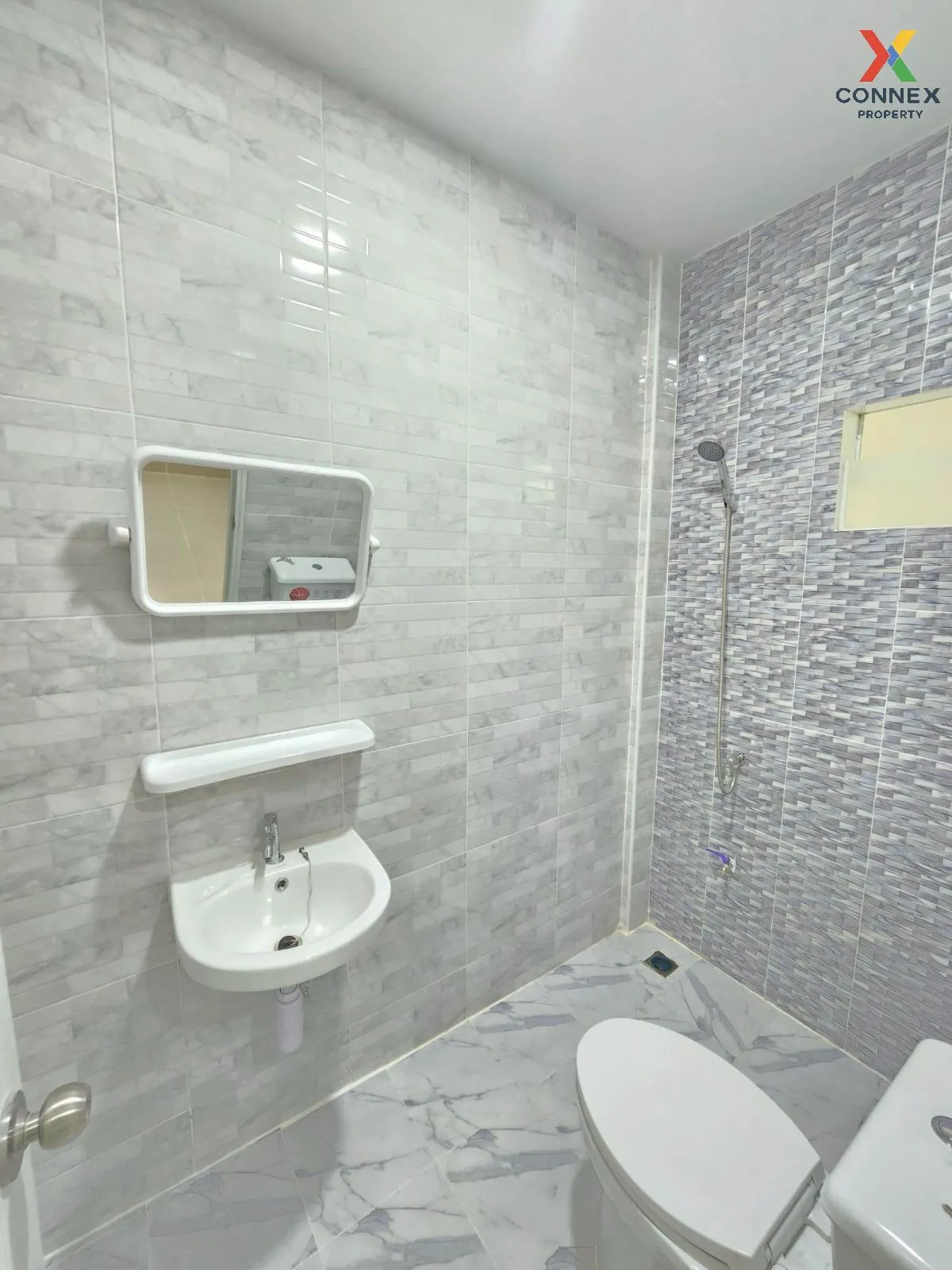 For Sale Townhouse/Townhome  , Thanee Property 1 Khlong 8 Thanyab